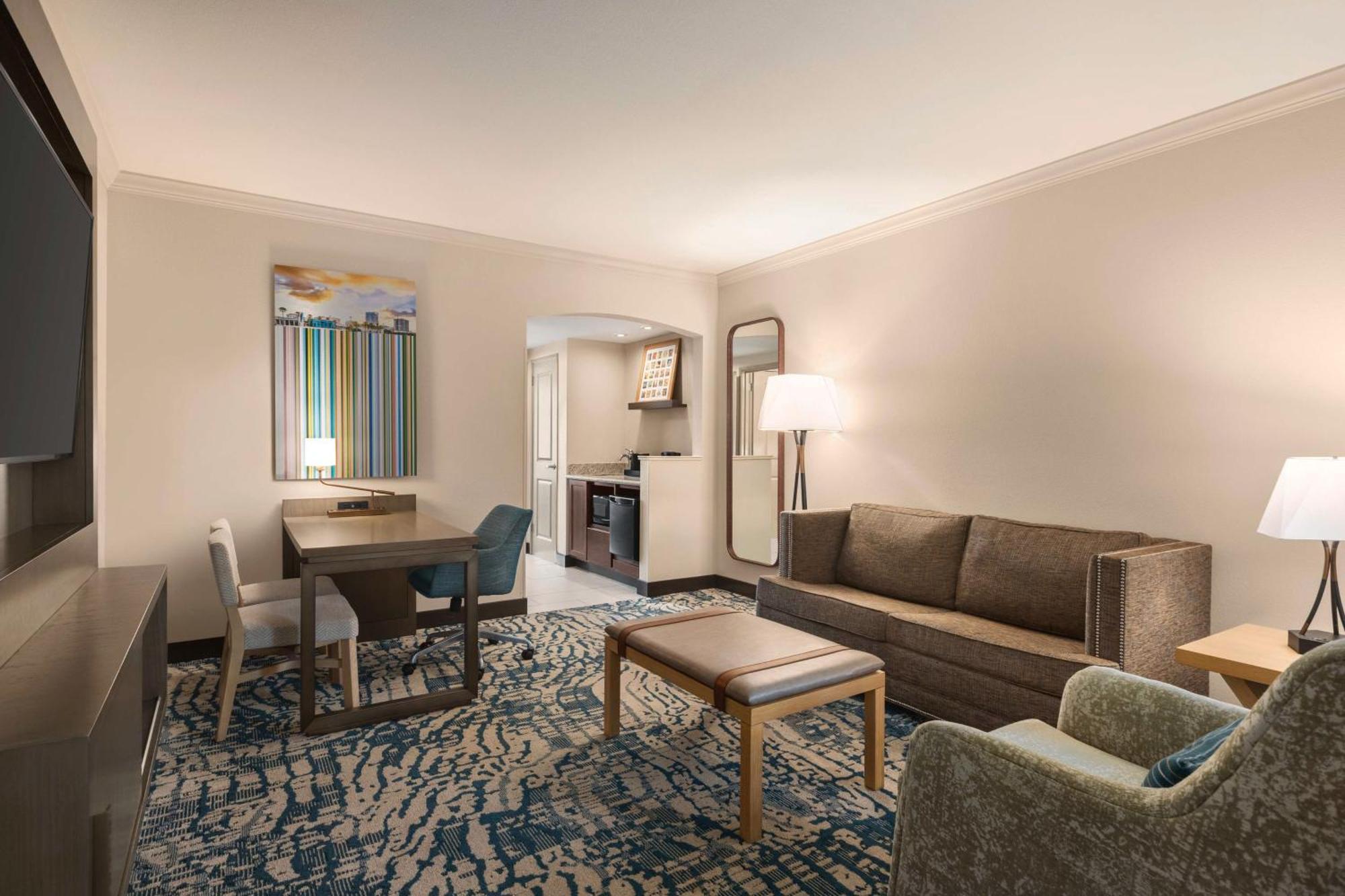 Embassy By Hilton Downtown Convention Center 4* Tampa