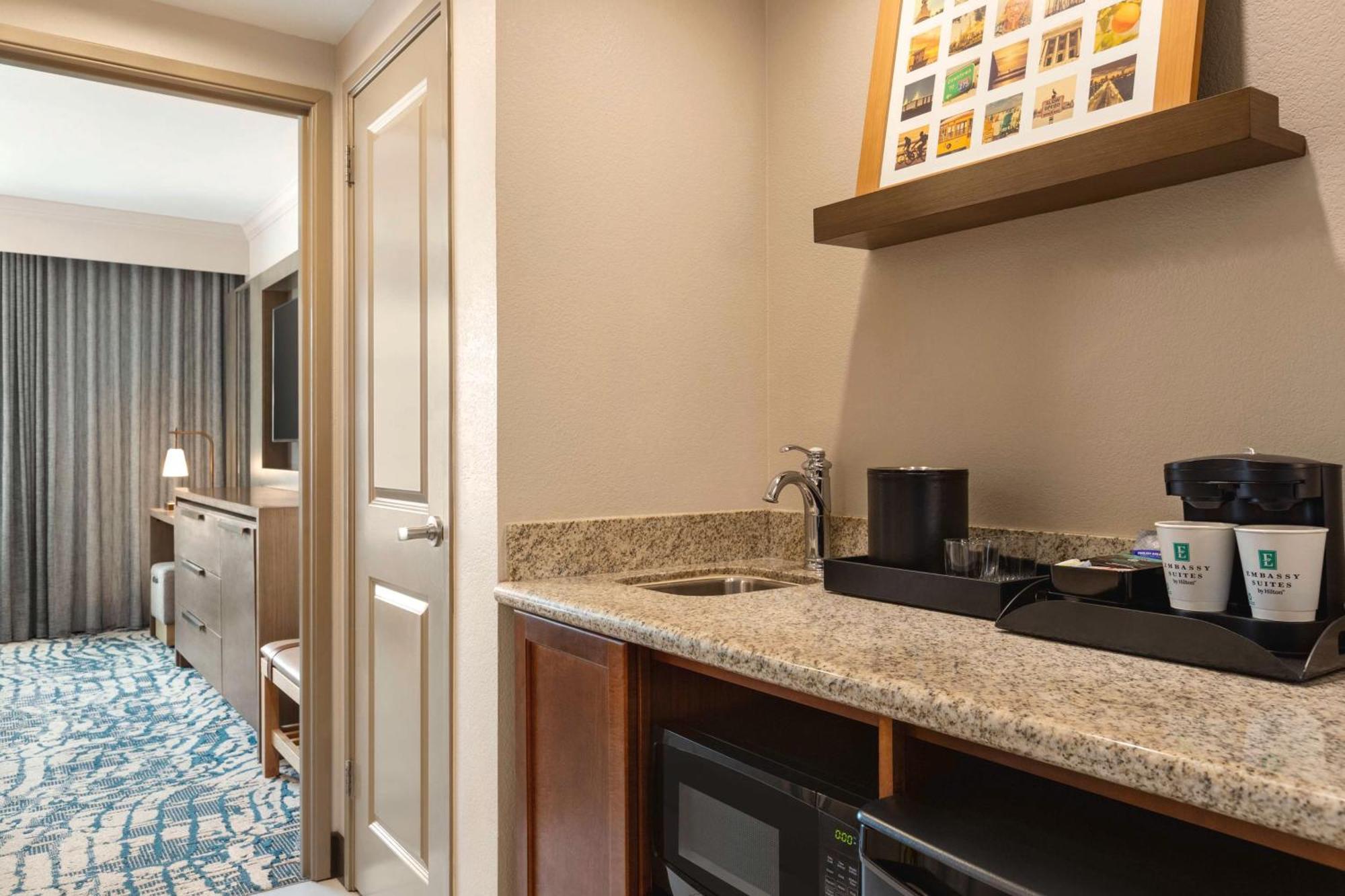 Embassy By Hilton Downtown Convention Center 4* Tampa