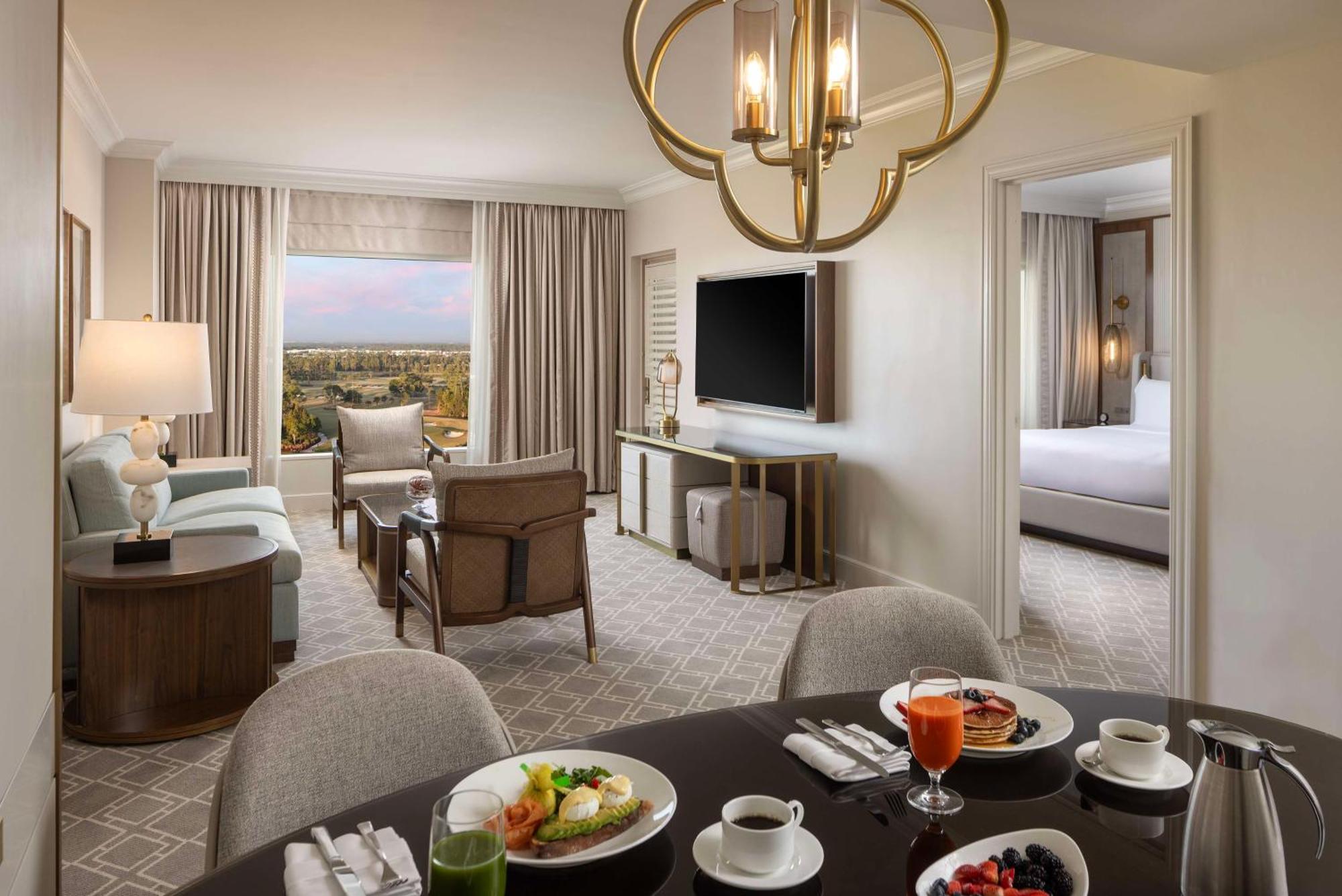 Waldorf Astoria Orlando - An Official Walt World