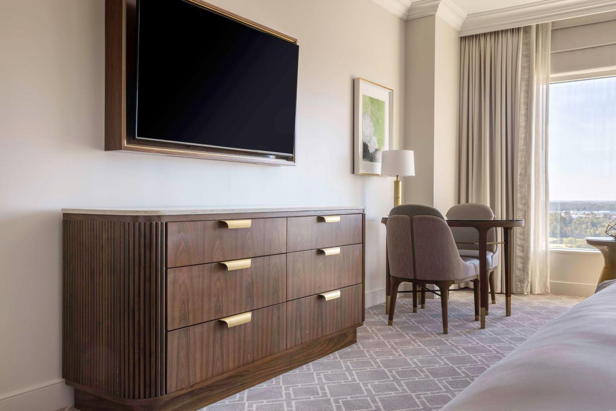Resort Waldorf Astoria Orlando - An Official Walt World Lake Buena Vista