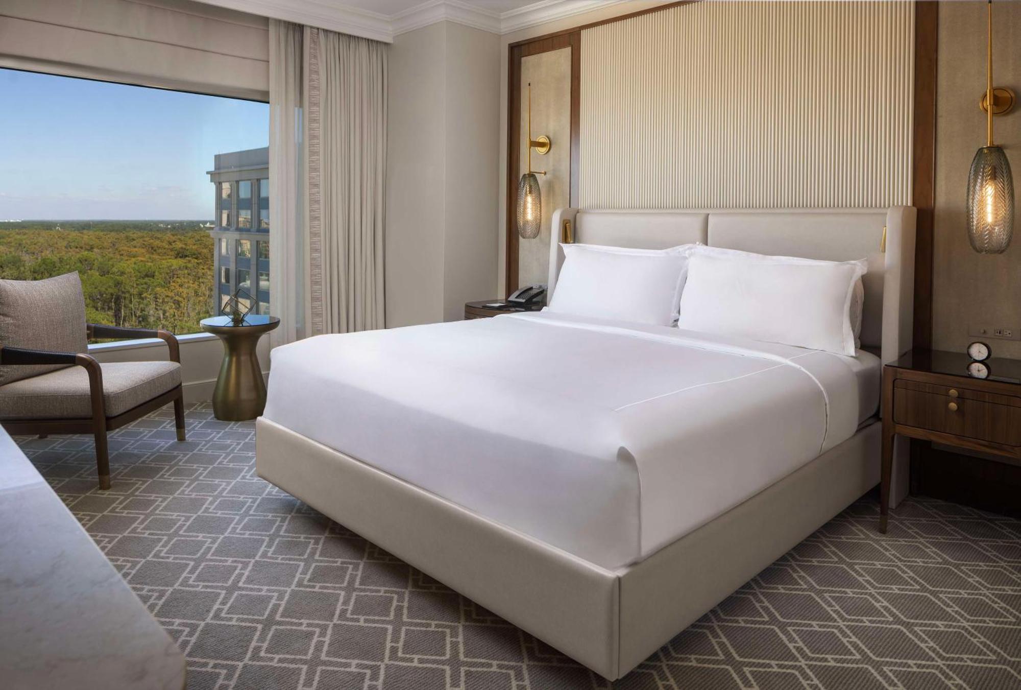 Resort Waldorf Astoria Orlando - An Official Walt World