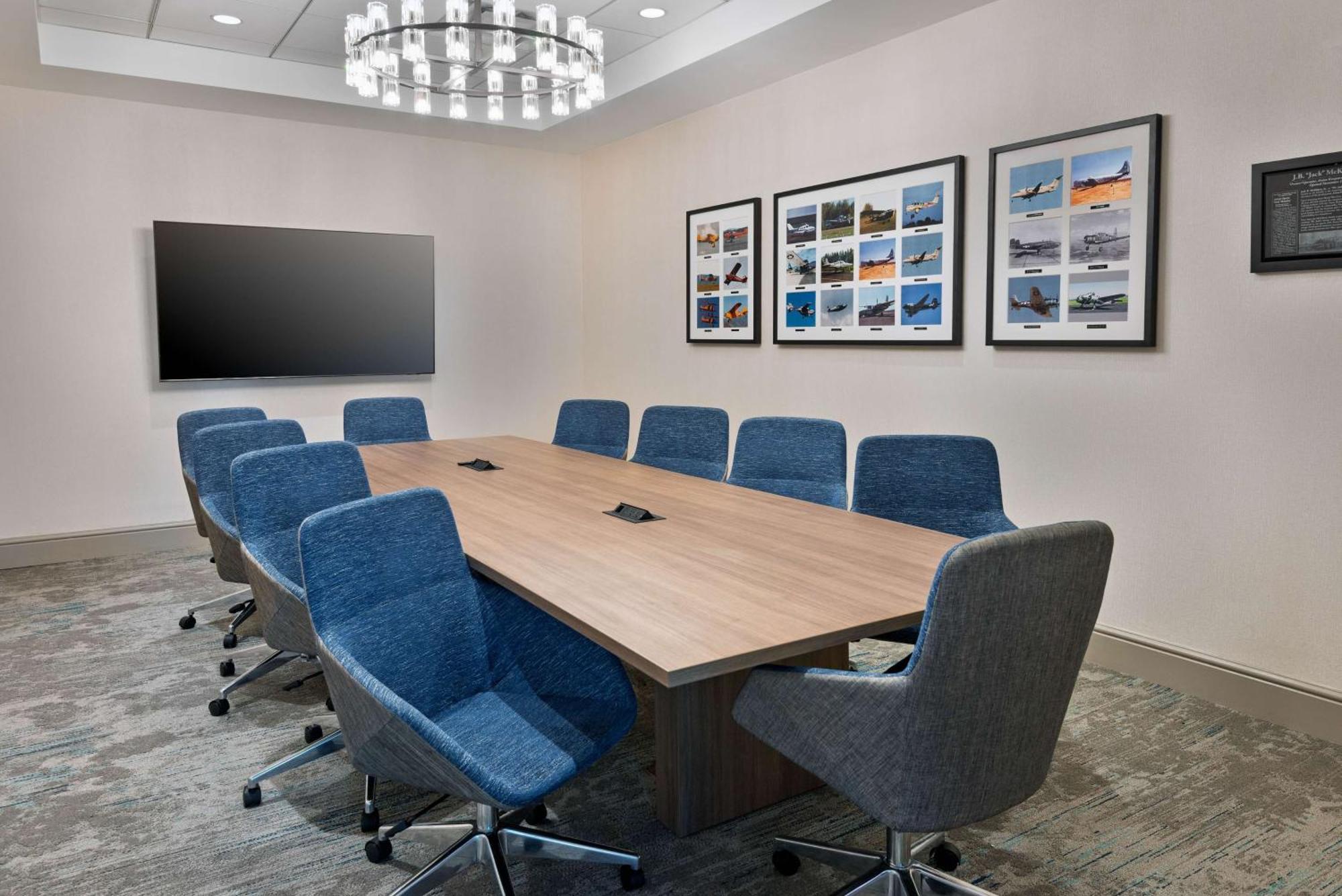 Hotel Hilton Garden Airport/westshore 3*
