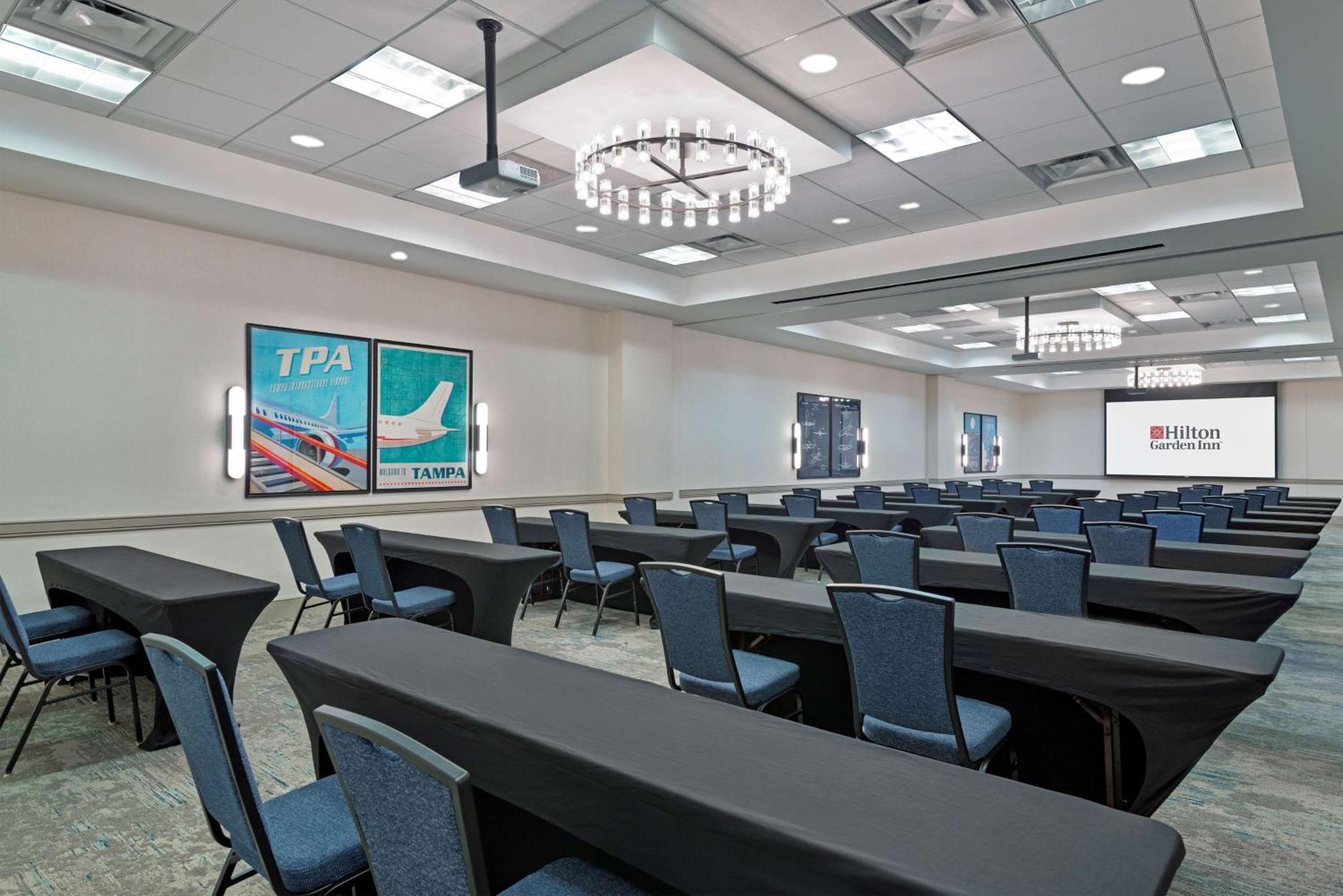 Hilton Garden Airport/westshore Hotel 3*