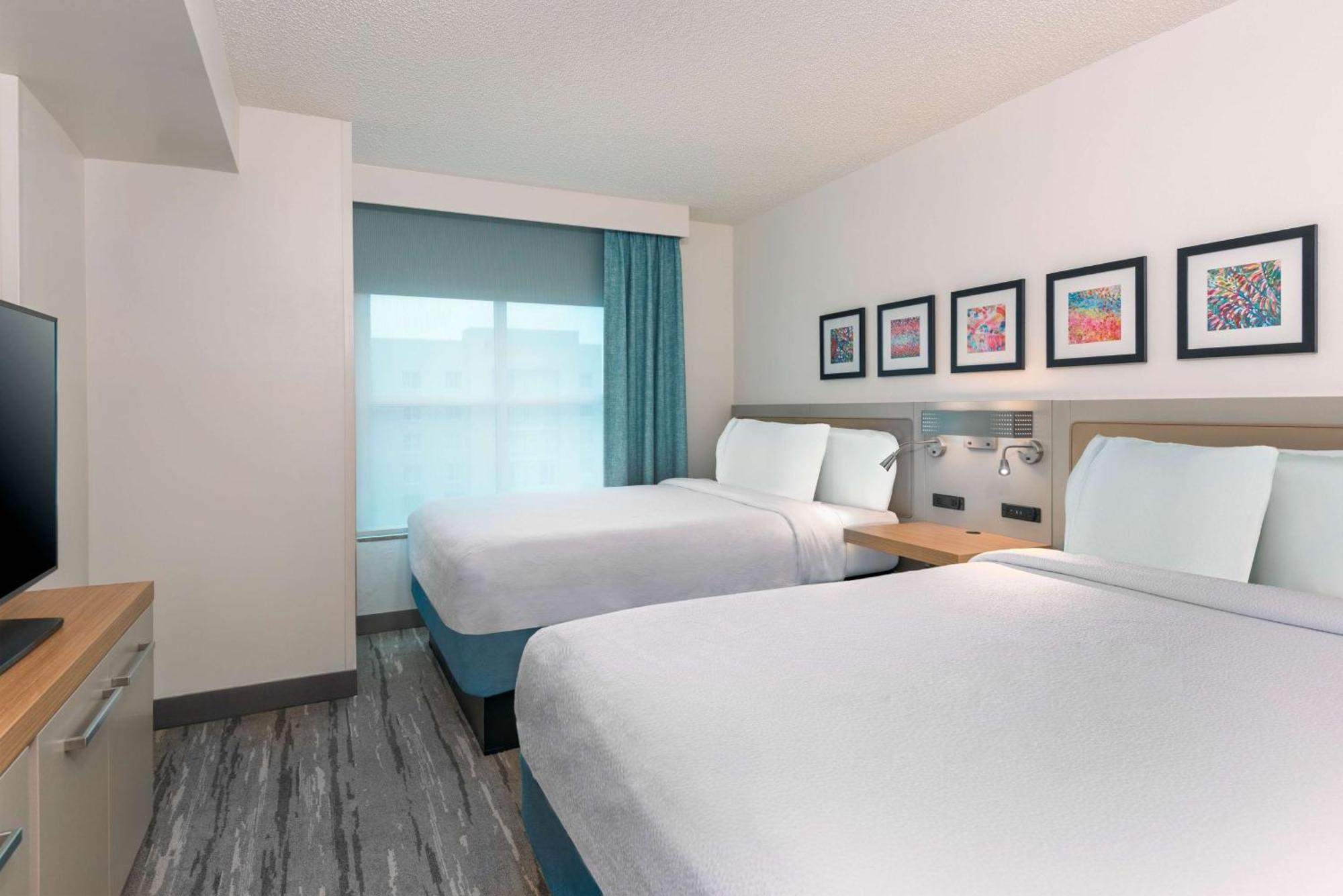 Hilton Garden Airport/westshore 3*