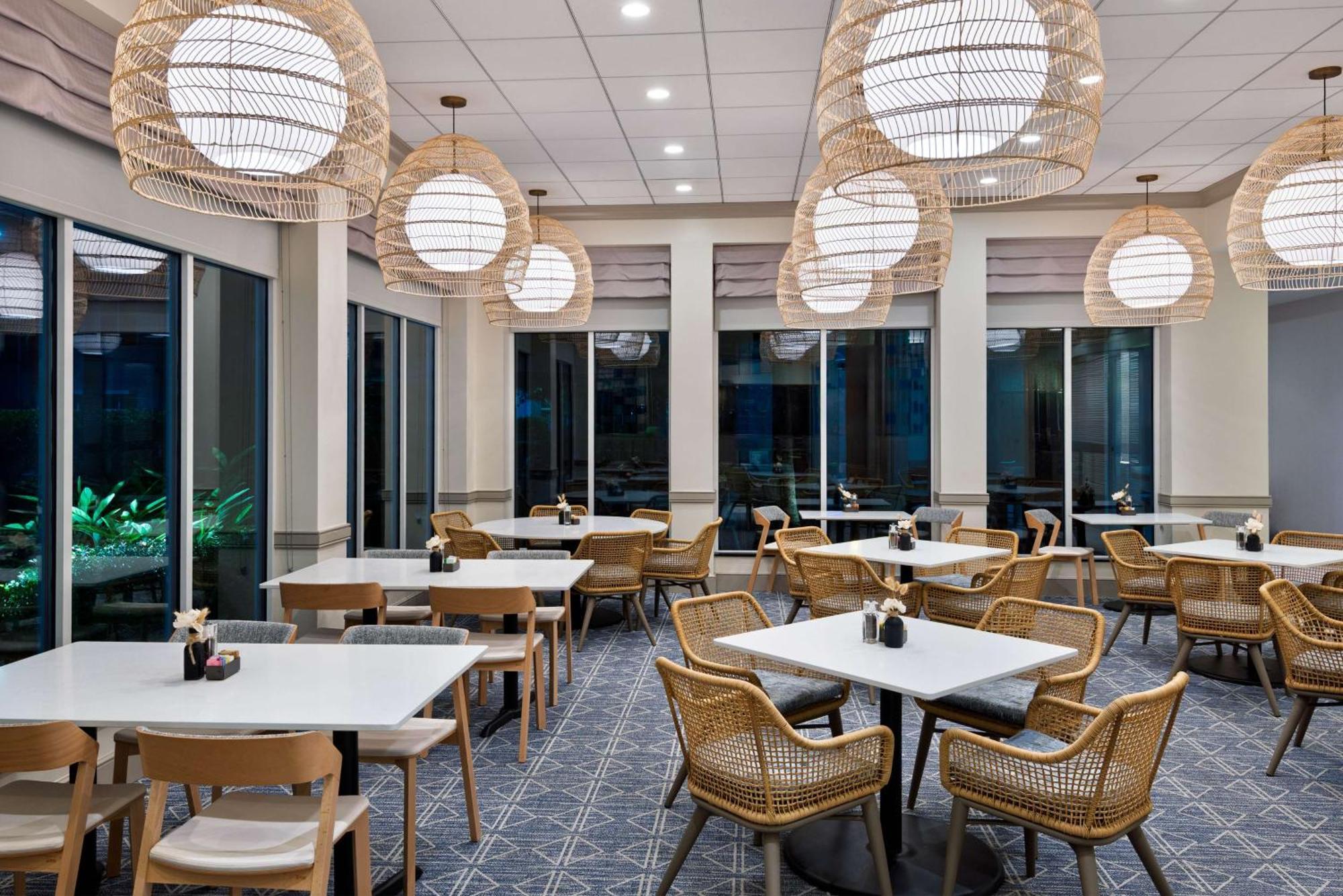 Hotel Hilton Garden Airport/westshore 3*