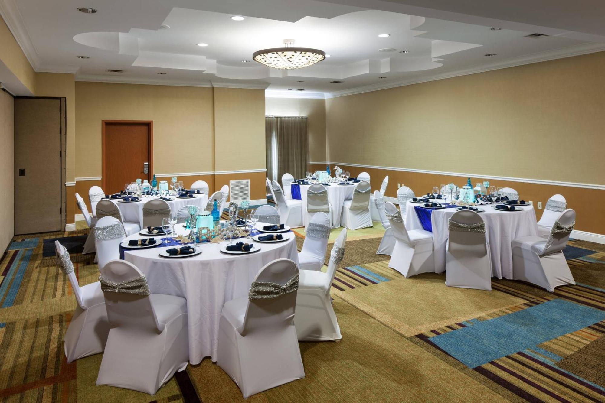 Fairfield & Butler Boulevard Hotel