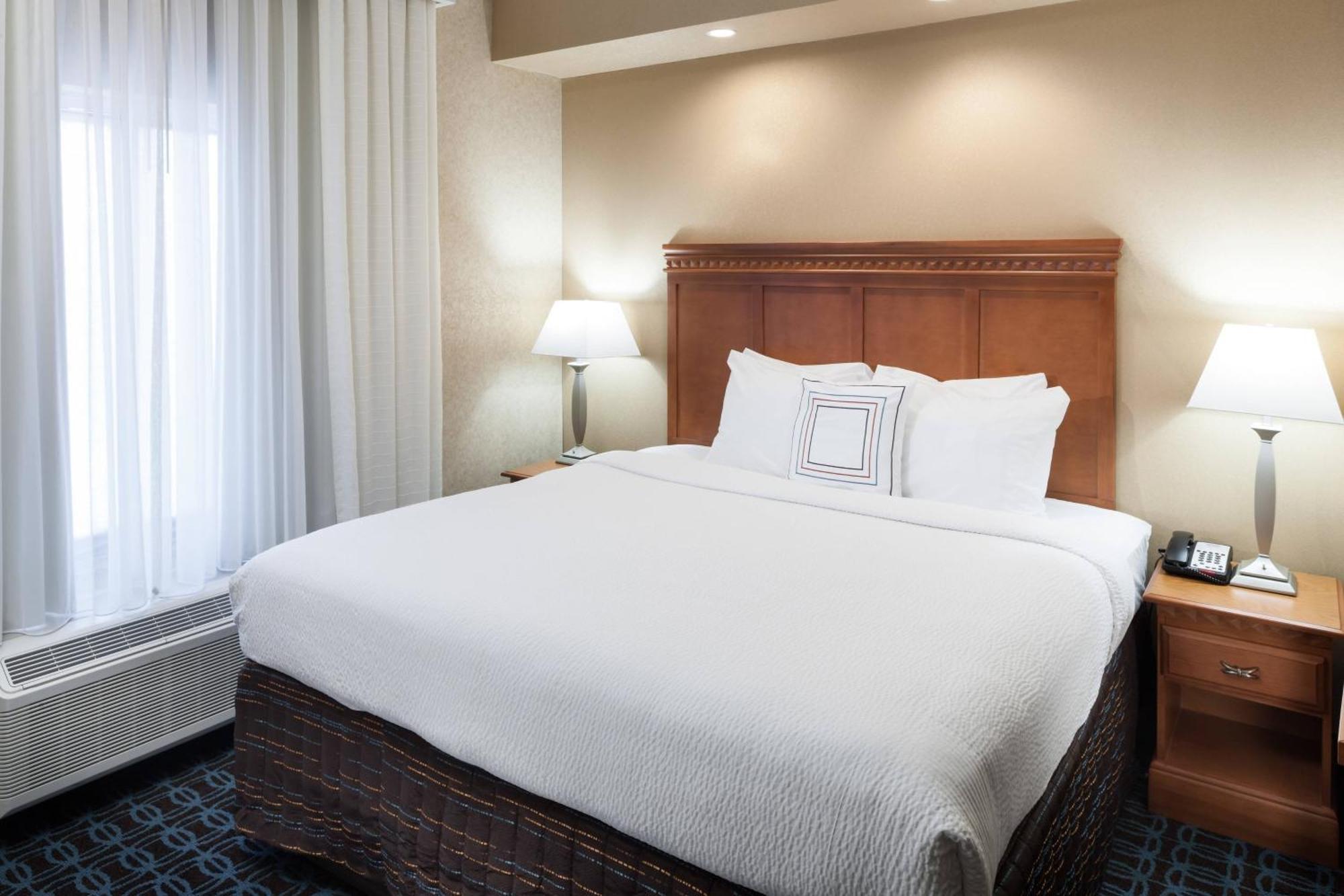 Fairfield & Butler Boulevard 3*