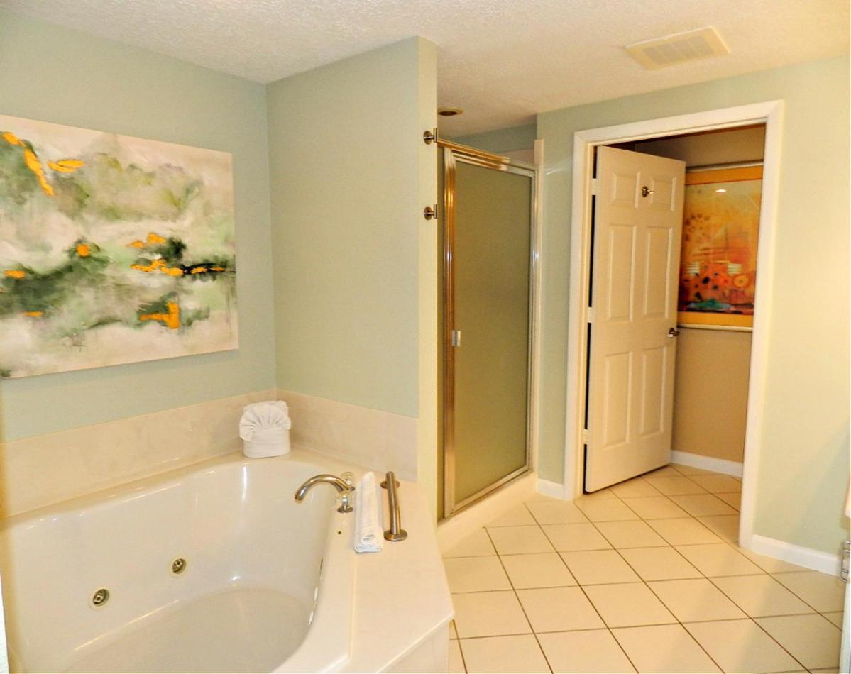 Vacation In Comfort And Luxury - 2br Oceanview - Wyndham Ocean Walk 2332-1 * Daytona Beach