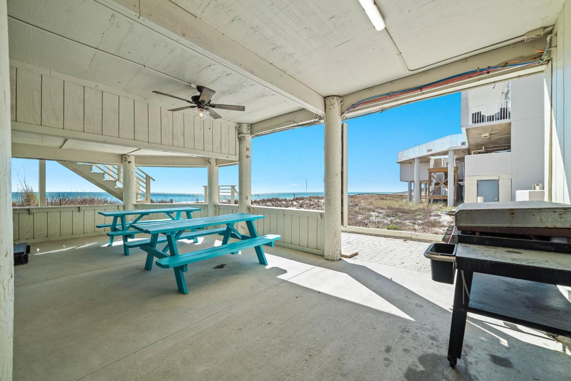 Holiday home High Tides House