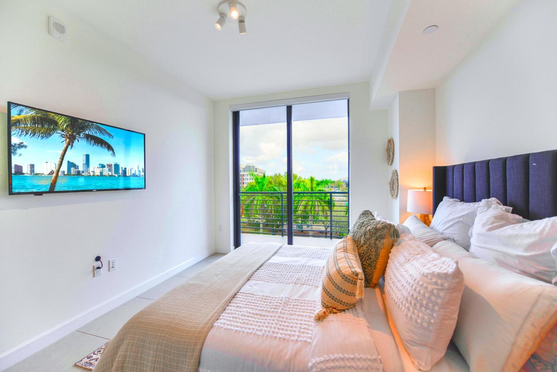 Beautiful And Stylish Close The Doral Park Miami