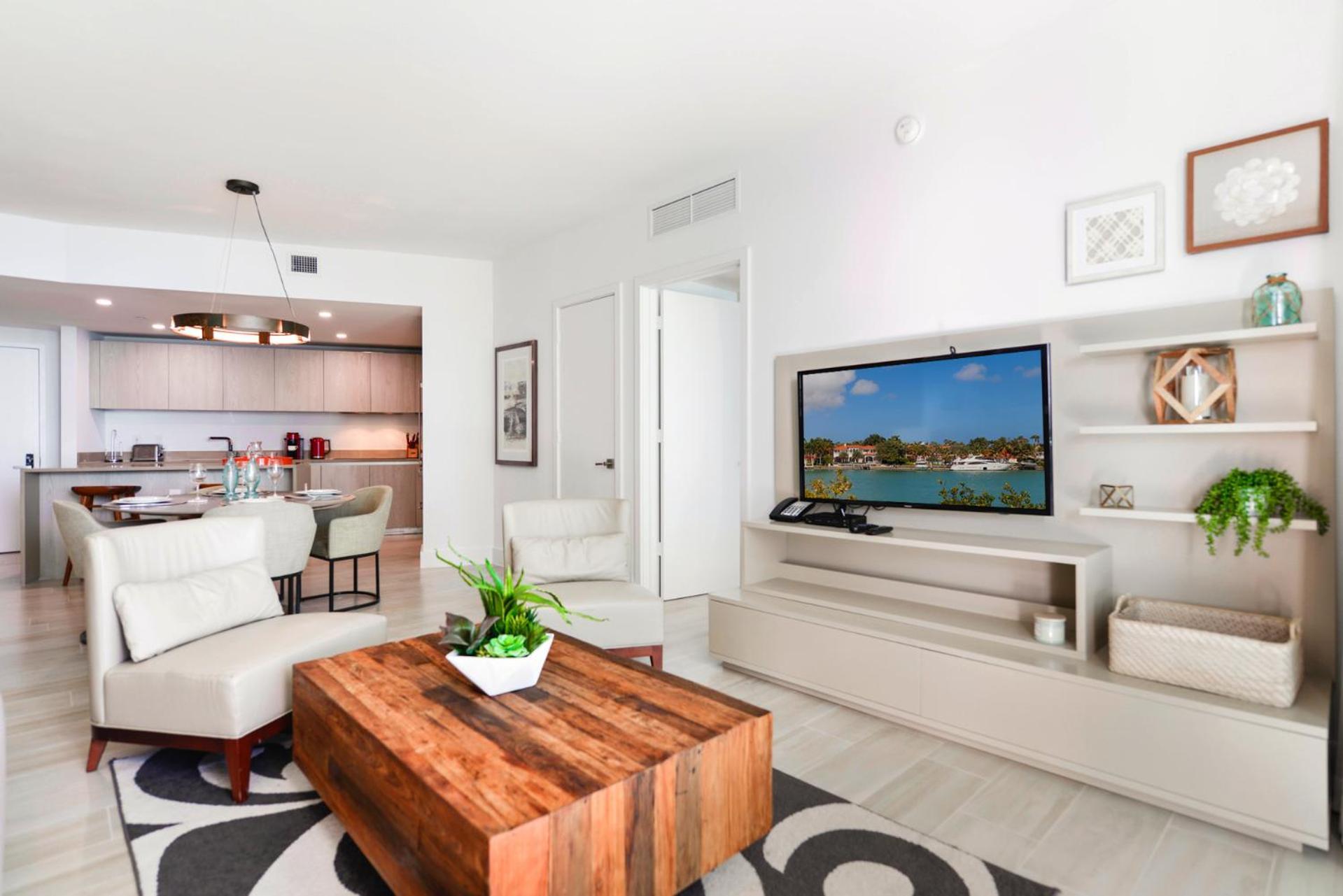 Luxury Beachfront W Amenities *