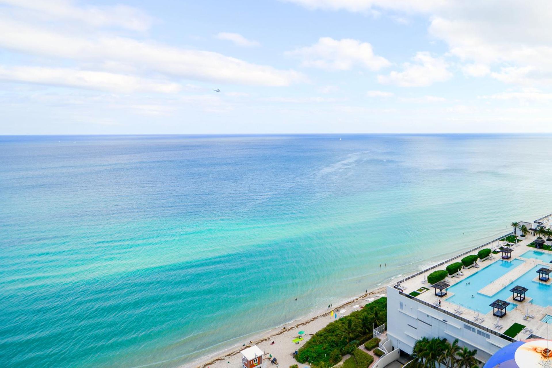 Luxury Beachfront W Amenities *