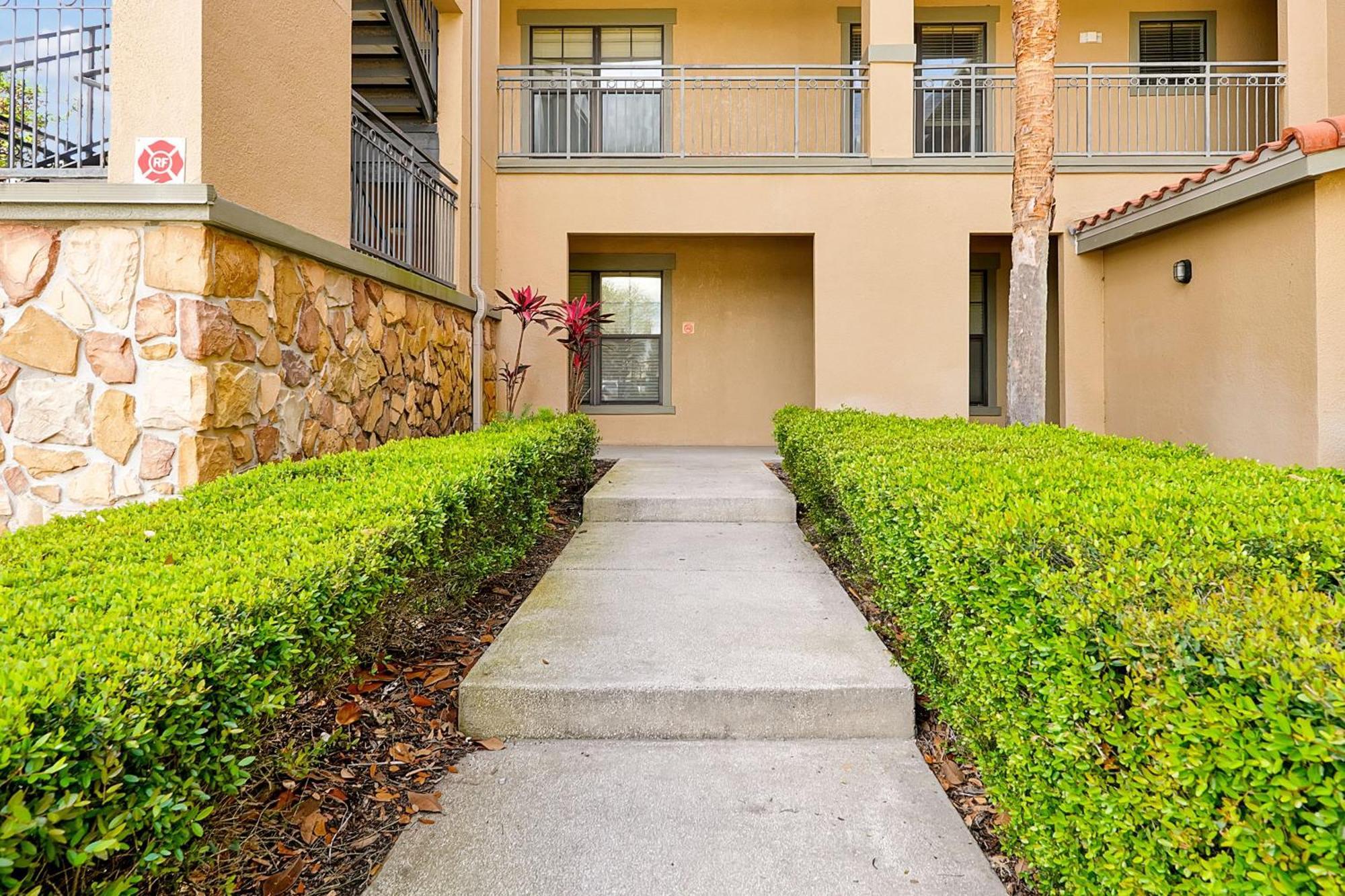 Holiday home Hidden Paradise In Bella Piazza View Davenport