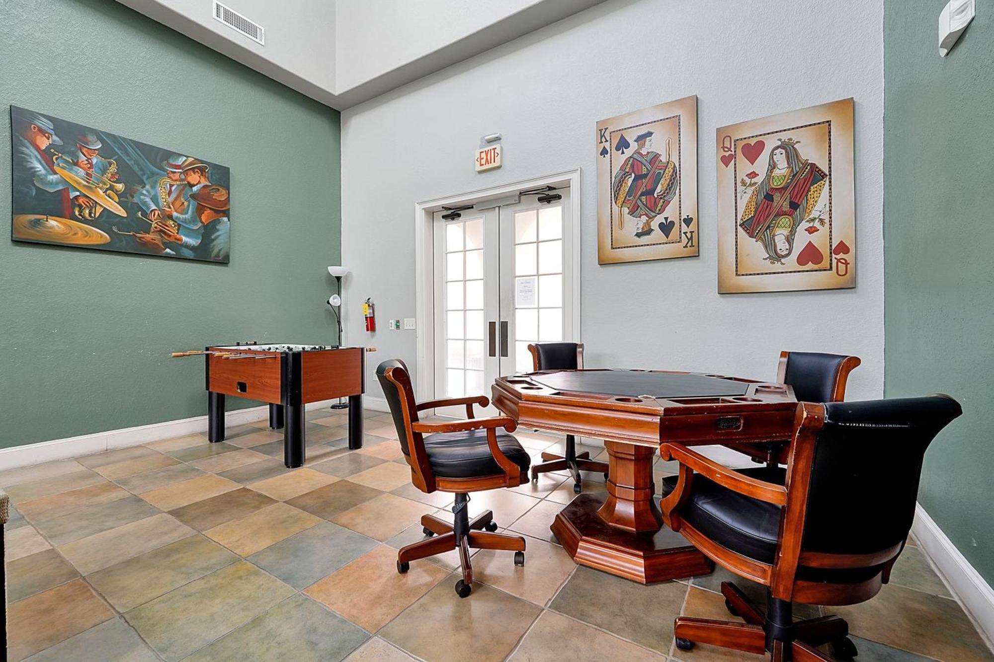 Hidden Paradise In Bella Piazza View Davenport