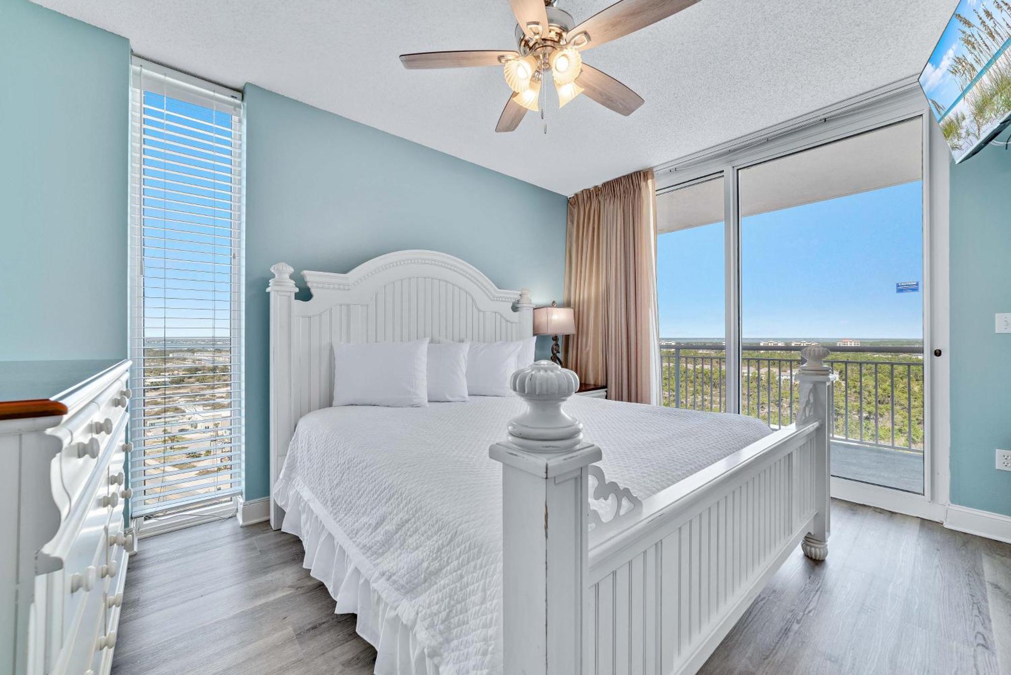 Apartment Palacio Unit 1606