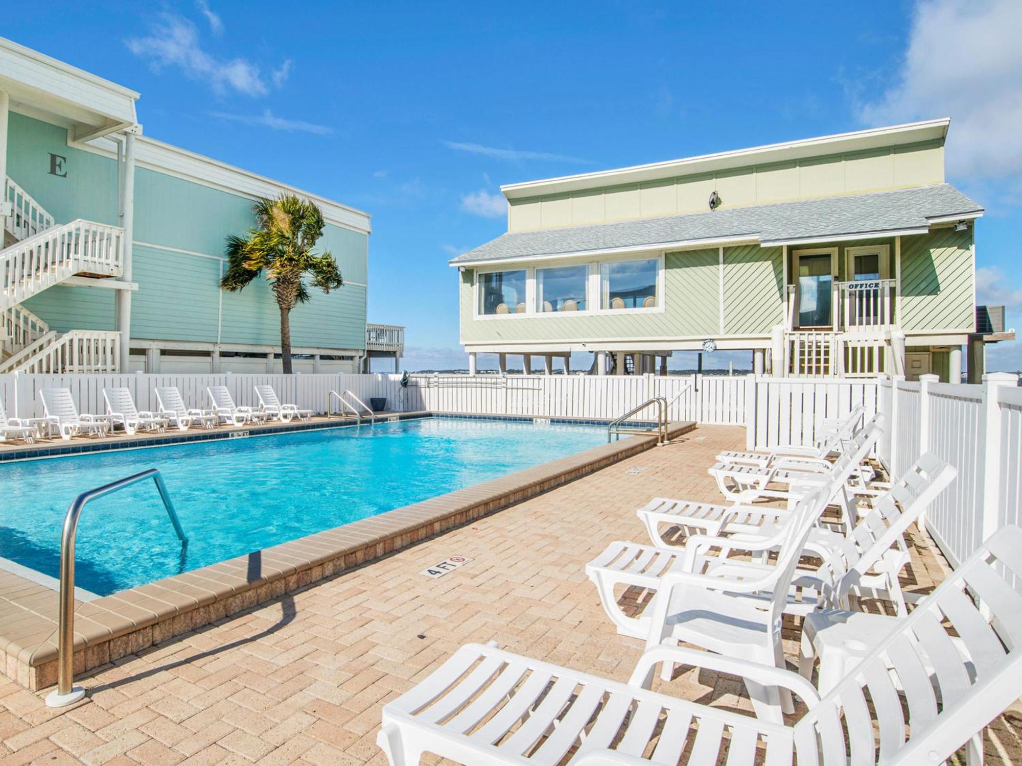 Boardwalk Townhomes 17a Pensacola Beach