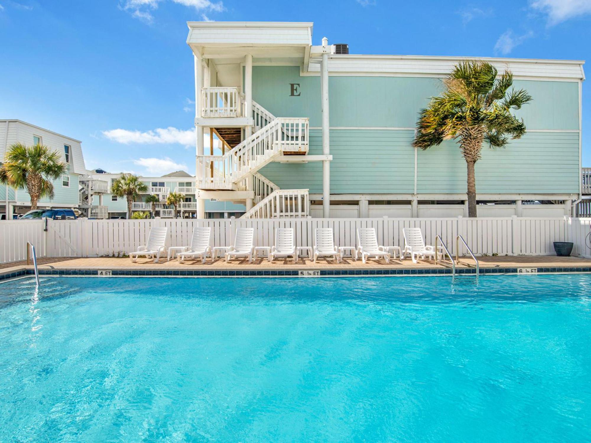Apartment Boardwalk Townhomes 17a *