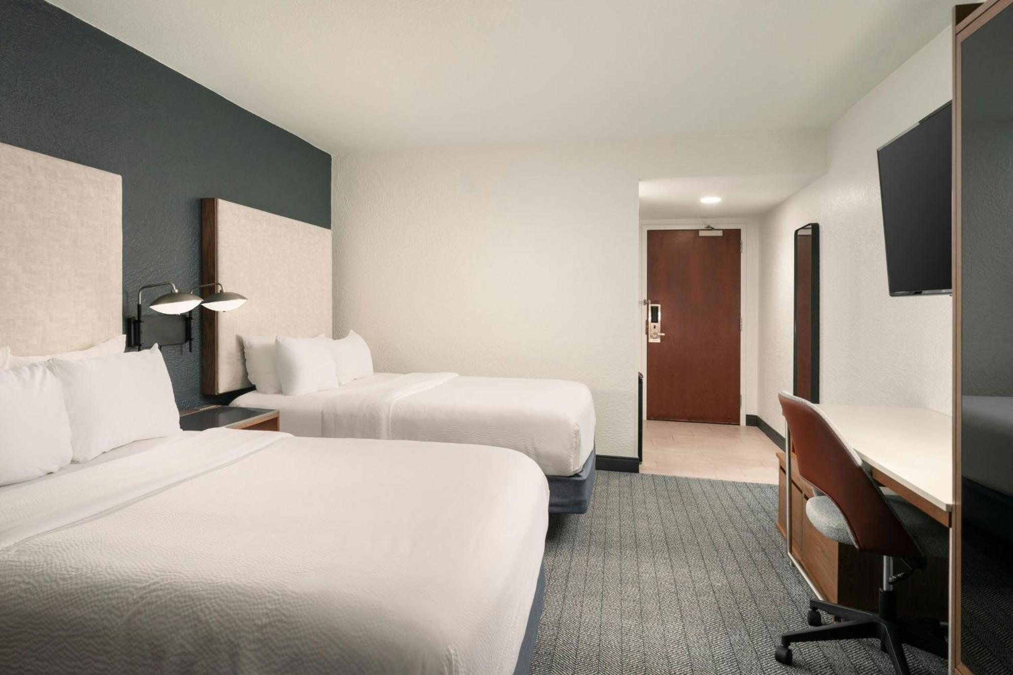 Courtyard By Marriott Boynton Hotel 4*