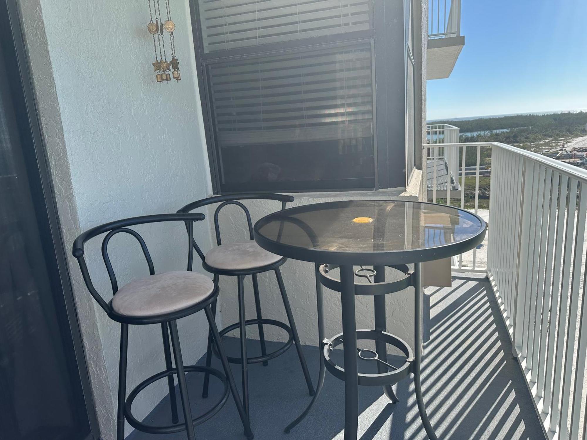 Lover's Key Club By Check-in Vacation Apartment