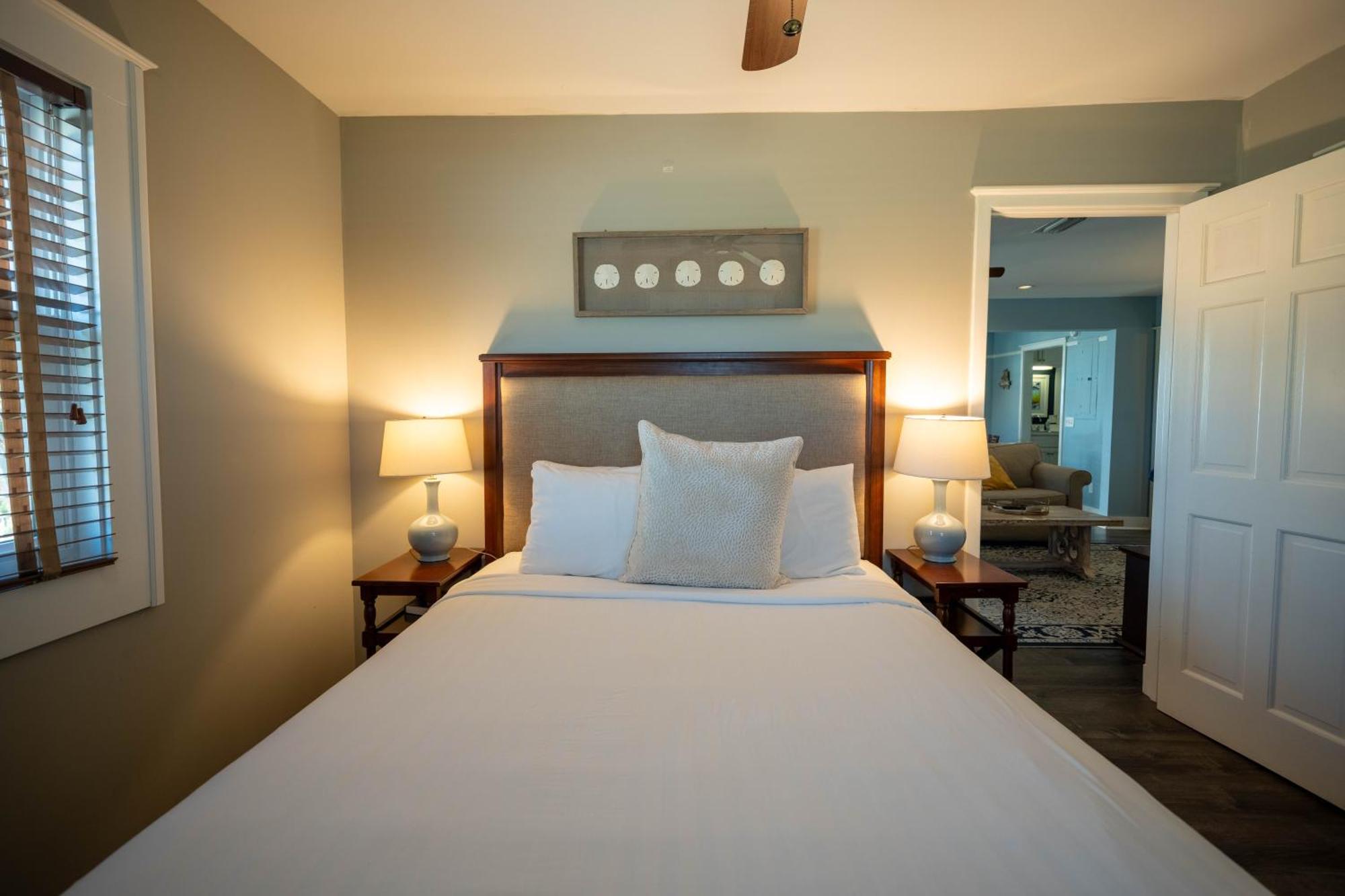 Hotel Elizabeth Pointe