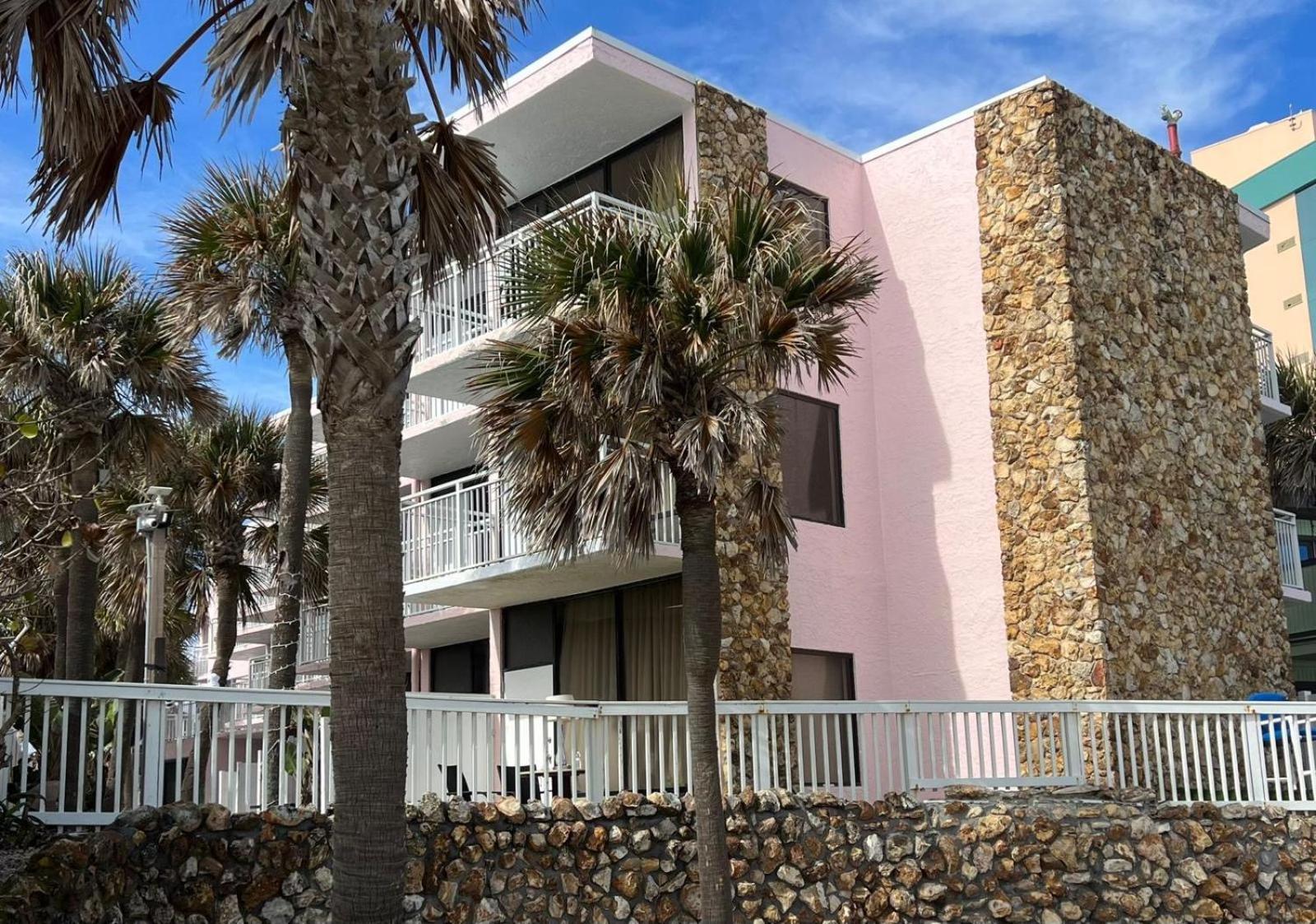 Inn Flamingo Beachfront - Daytona 2*