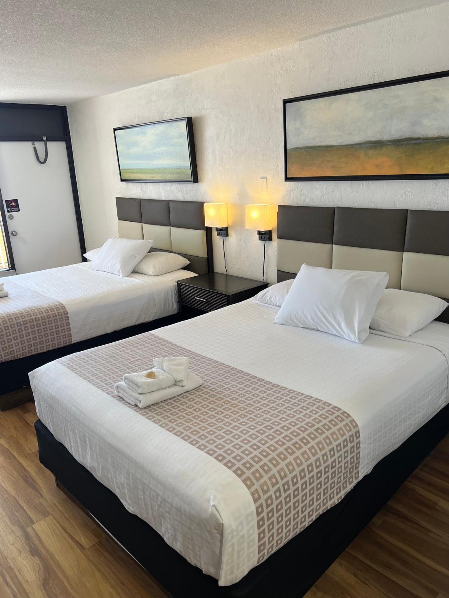 Flamingo Beachfront - Daytona Inn