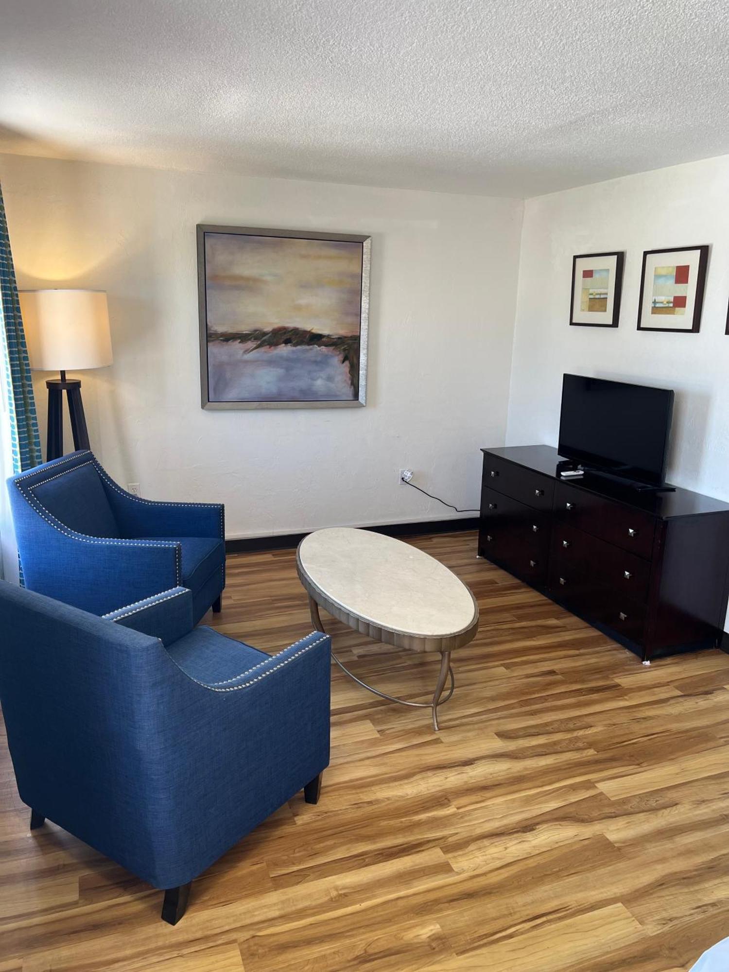 Flamingo Beachfront - Daytona Inn 2*