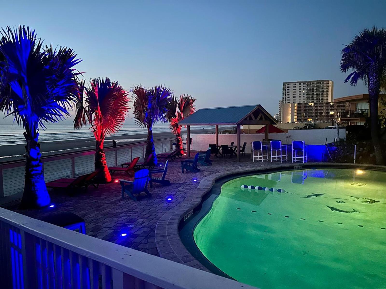 Flamingo Beachfront - Daytona Inn 2*