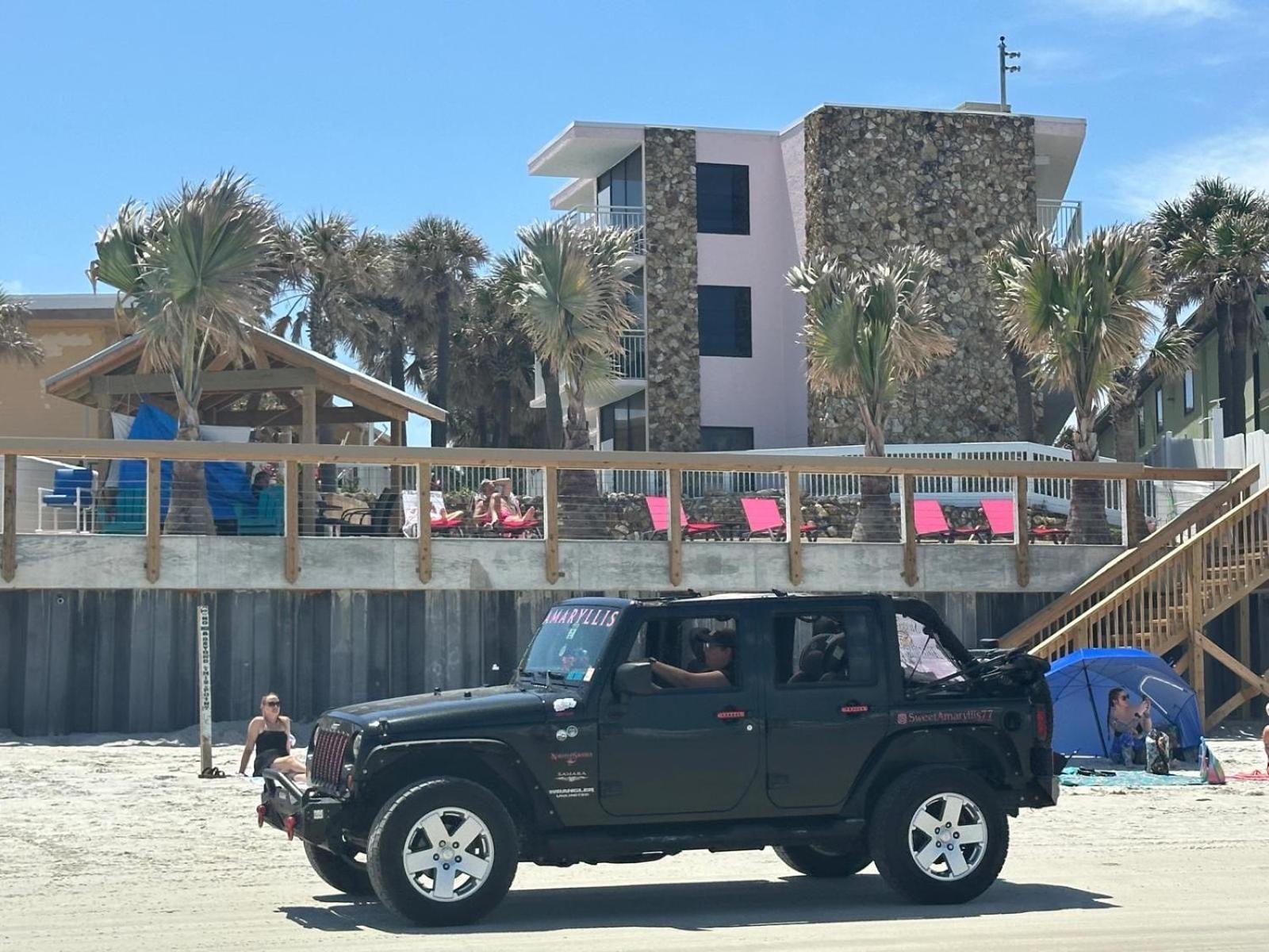 Flamingo Beachfront - Daytona Inn Daytona Beach