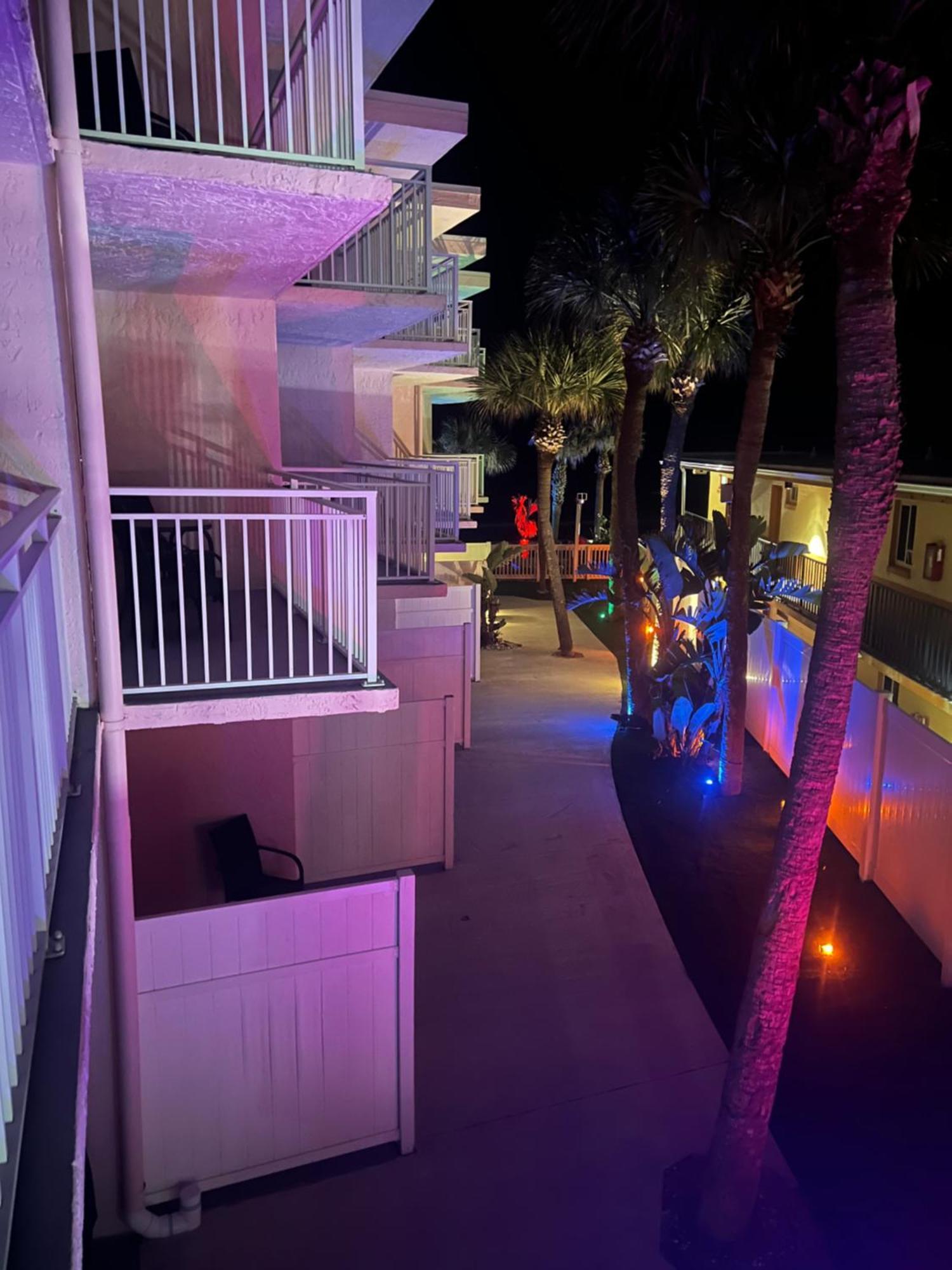 Flamingo Beachfront - Daytona Inn Daytona Beach