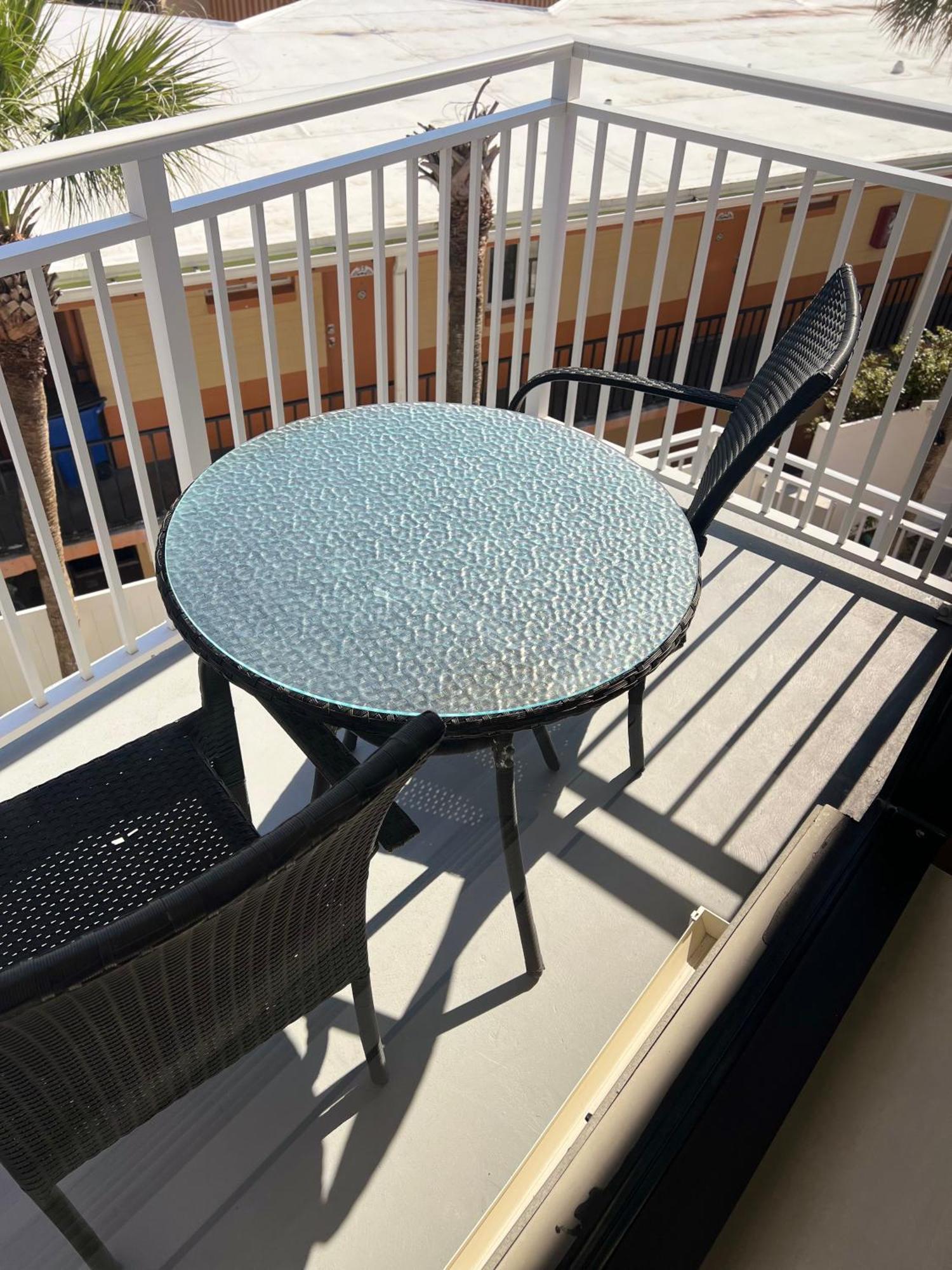 Flamingo Beachfront - Daytona