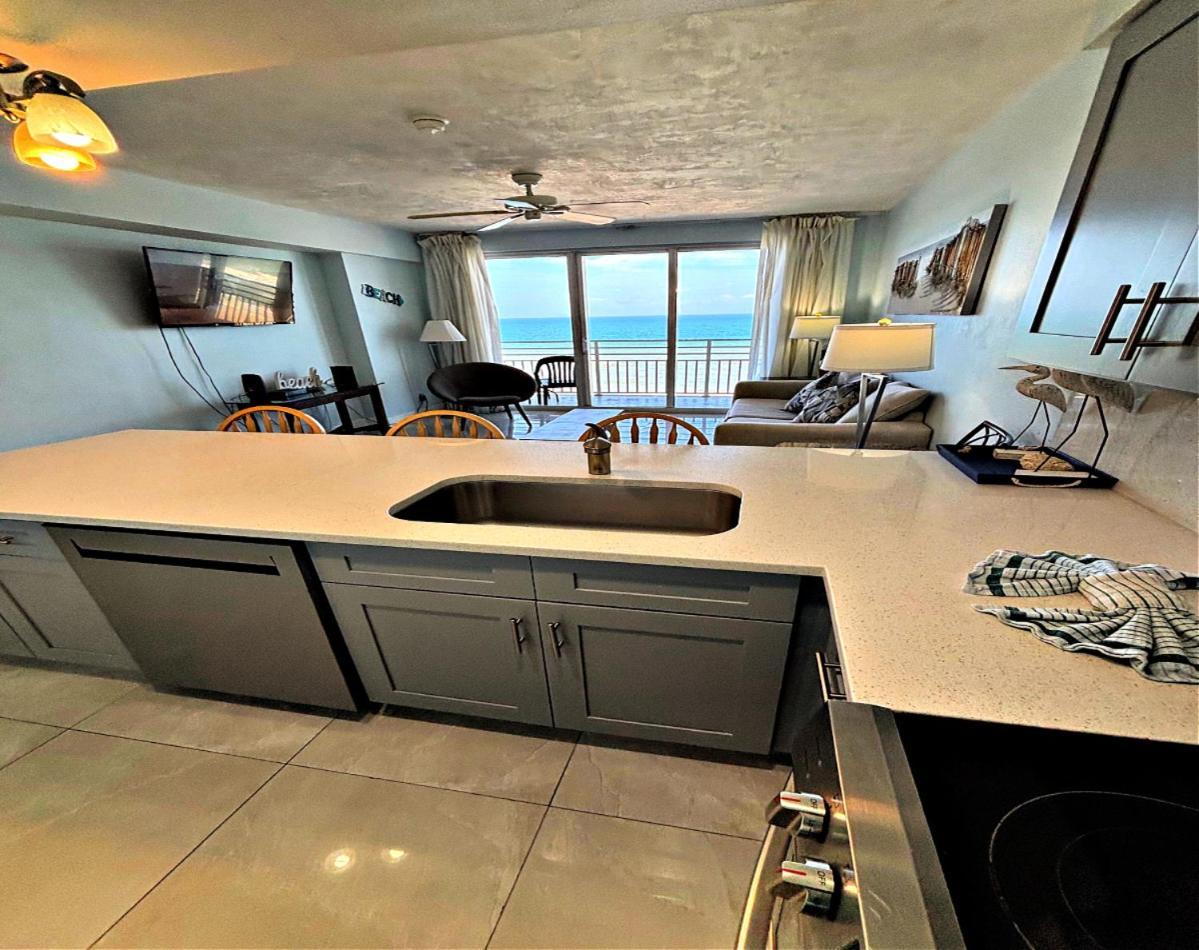 Vacation In Comfort And Luxury - 1br Direct Oceanfront - Wyndham Ocean Walk 1307 Apartment *