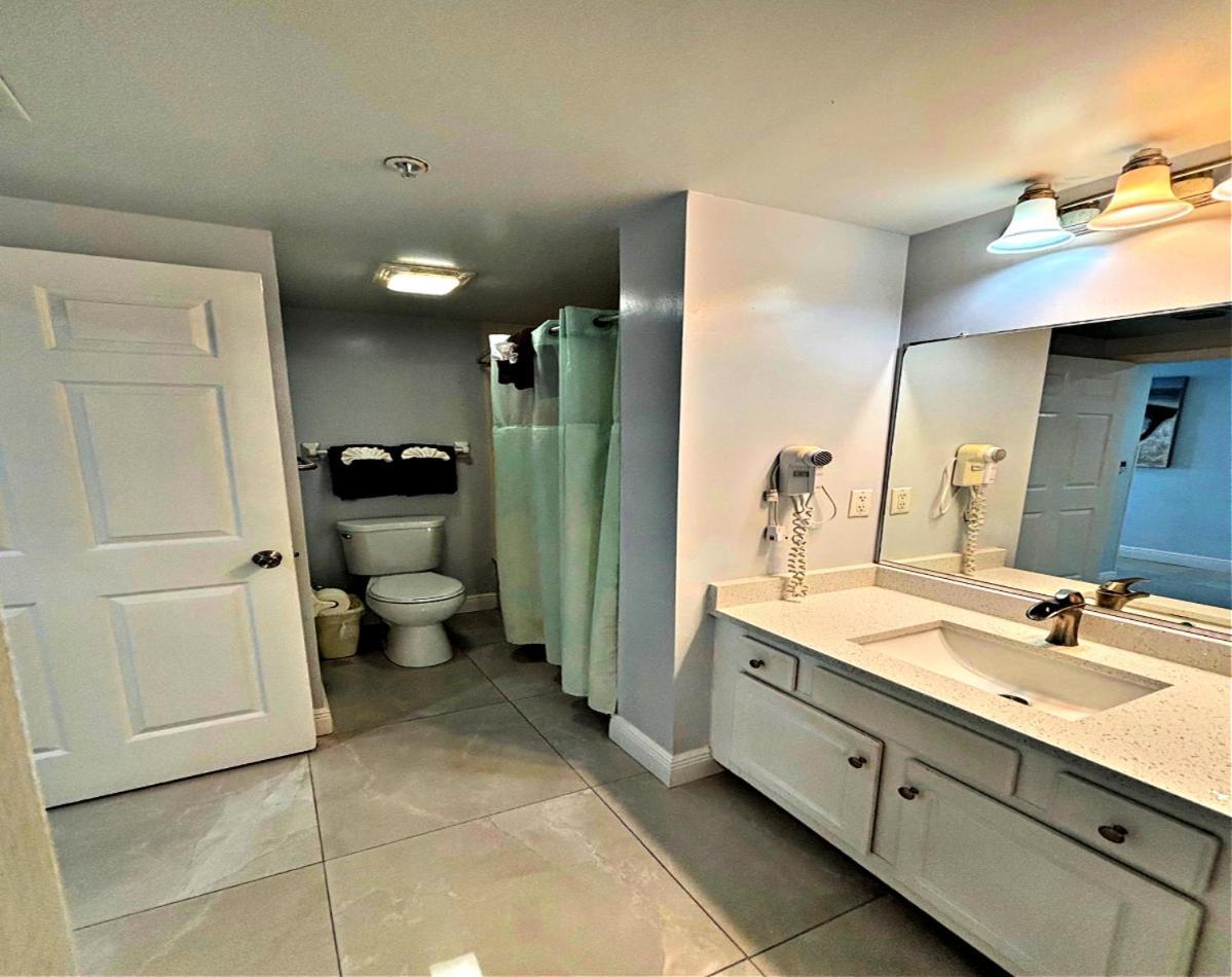 Apartment Vacation In Comfort And Luxury - 1br Direct Oceanfront - Wyndham Ocean Walk 1307 *