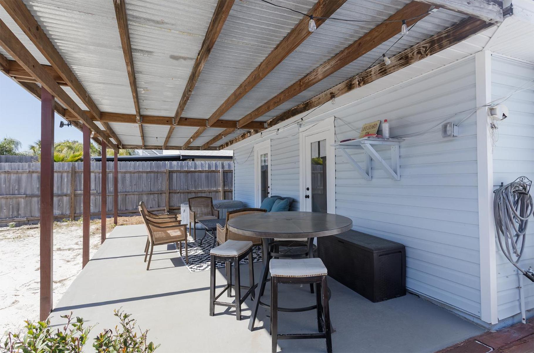 Beachside Bliss - Breakfast, Walk To Schooners, Sleeps 15, Fenced Privacy * Panama City Beach