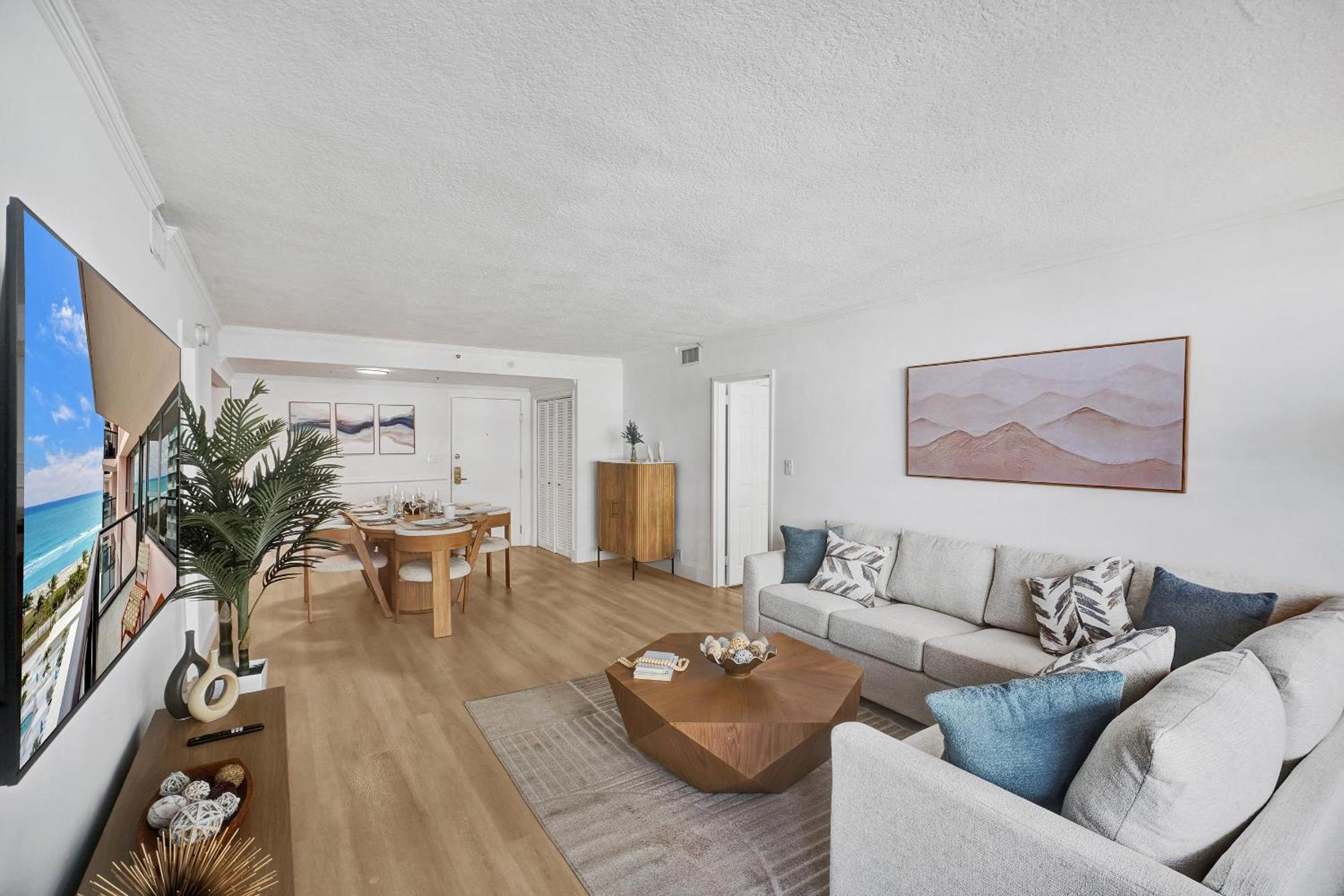 Apartment Chic 2-bedroom With Service & Gym / 1210 *