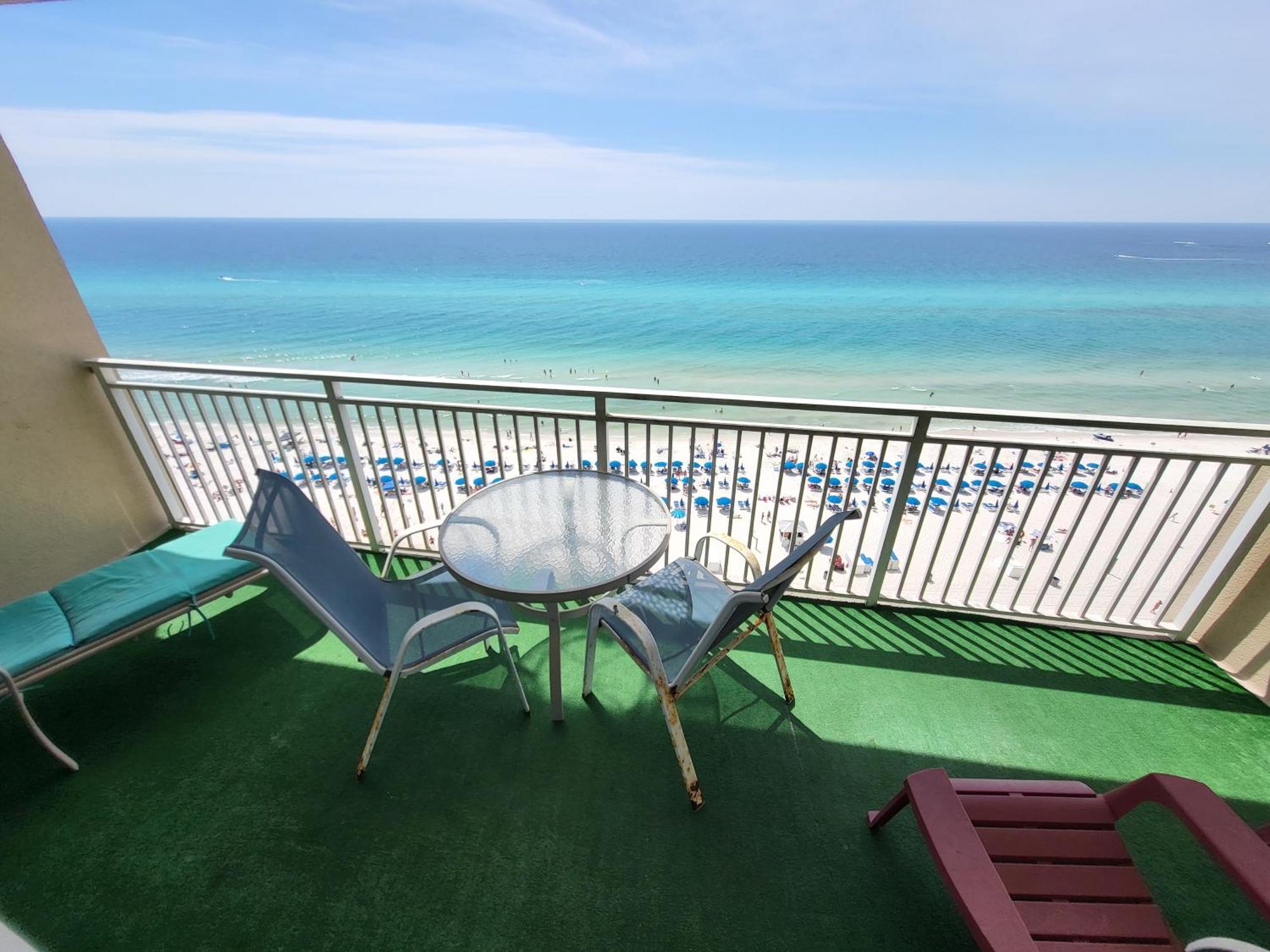 Fabulous Views At Emerald Aparthotel *