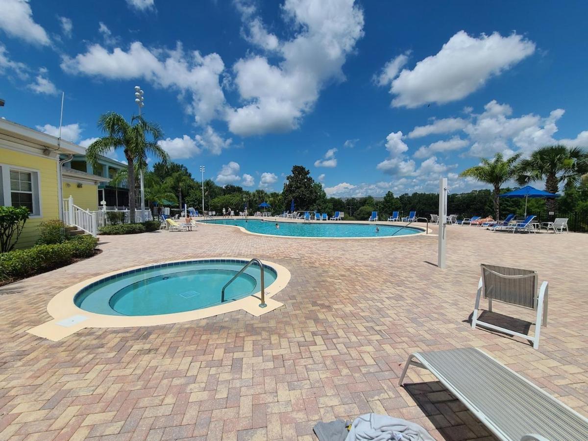 Orlando Family Getaway Near Walt World *