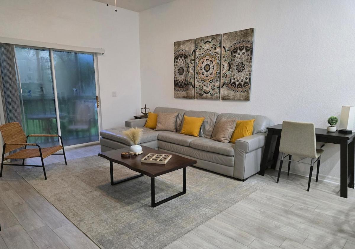 Orlando Family Getaway Near Walt World Apartment