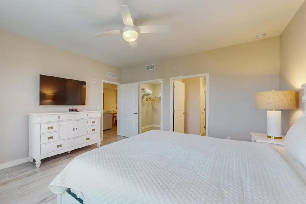 Gulf Access With Boat Slip, Heated Saltwater Pool, Dog-friendly-bacino Vista #306 - Roelens Holiday home *