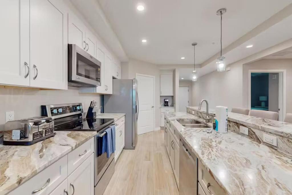Gulf Access With Boat Slip, Heated Saltwater Pool, Dog-friendly - Bacino Vista #303 - Roelens Holiday home *