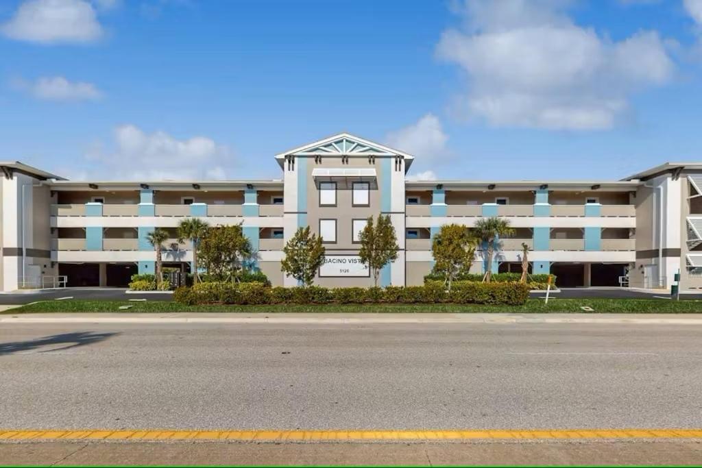 Gulf Access With Boat Slip, Heated Saltwater Pool, Dog-friendly -bacino Vista #304 - Roelens Holiday home Cape Coral