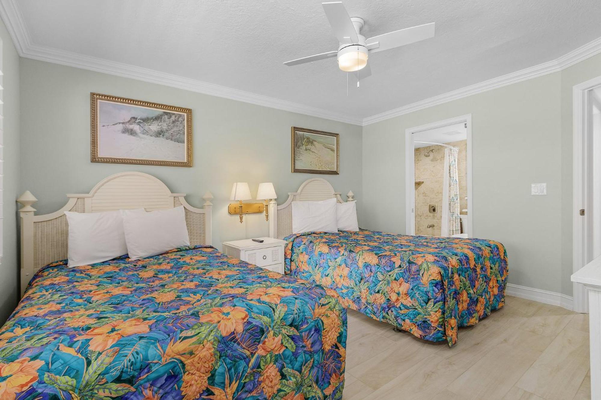 706 Top-floor W/ Gulf Views, Pool *