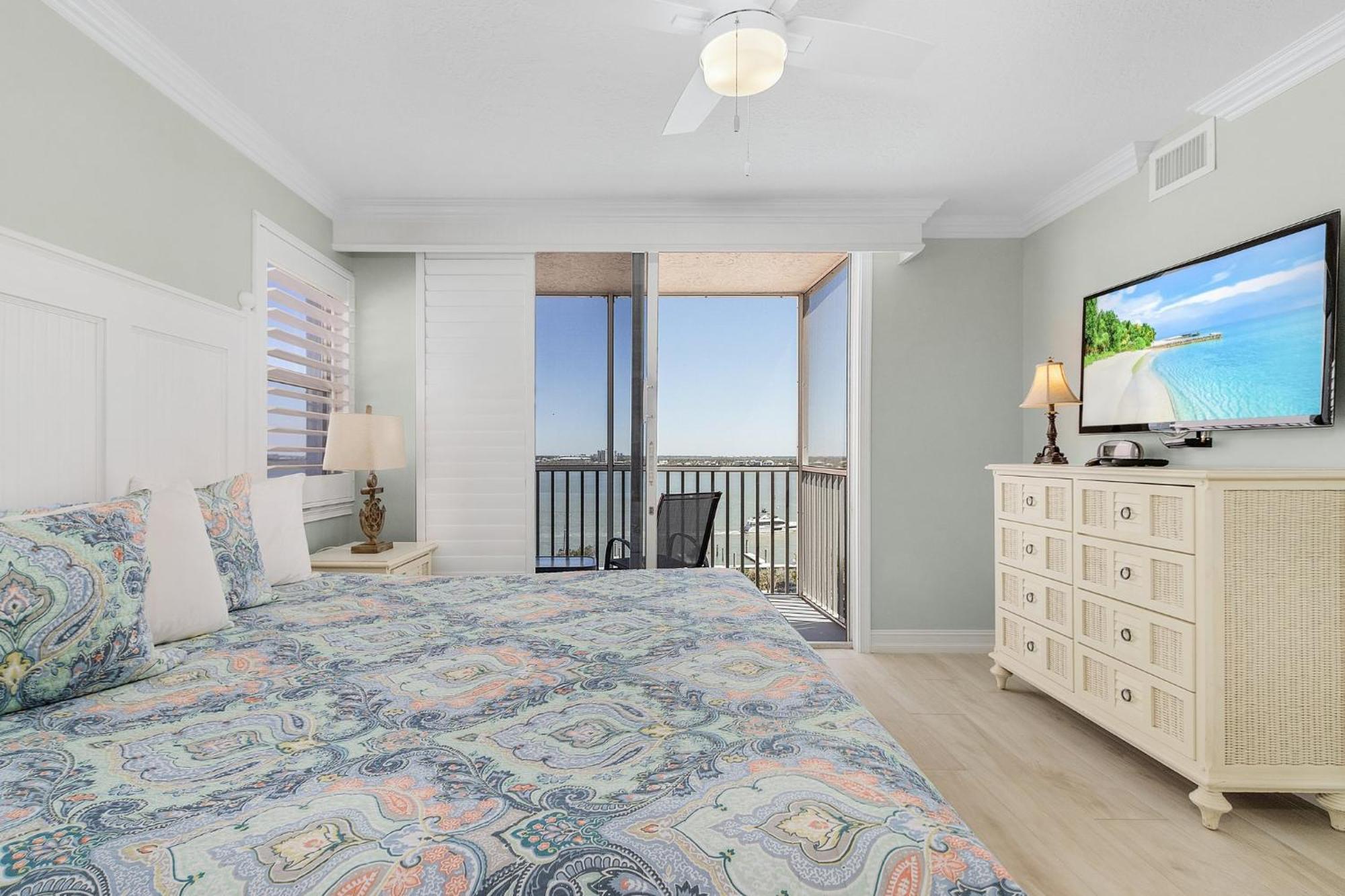 706 Top-floor W/ Gulf Views, Pool *
