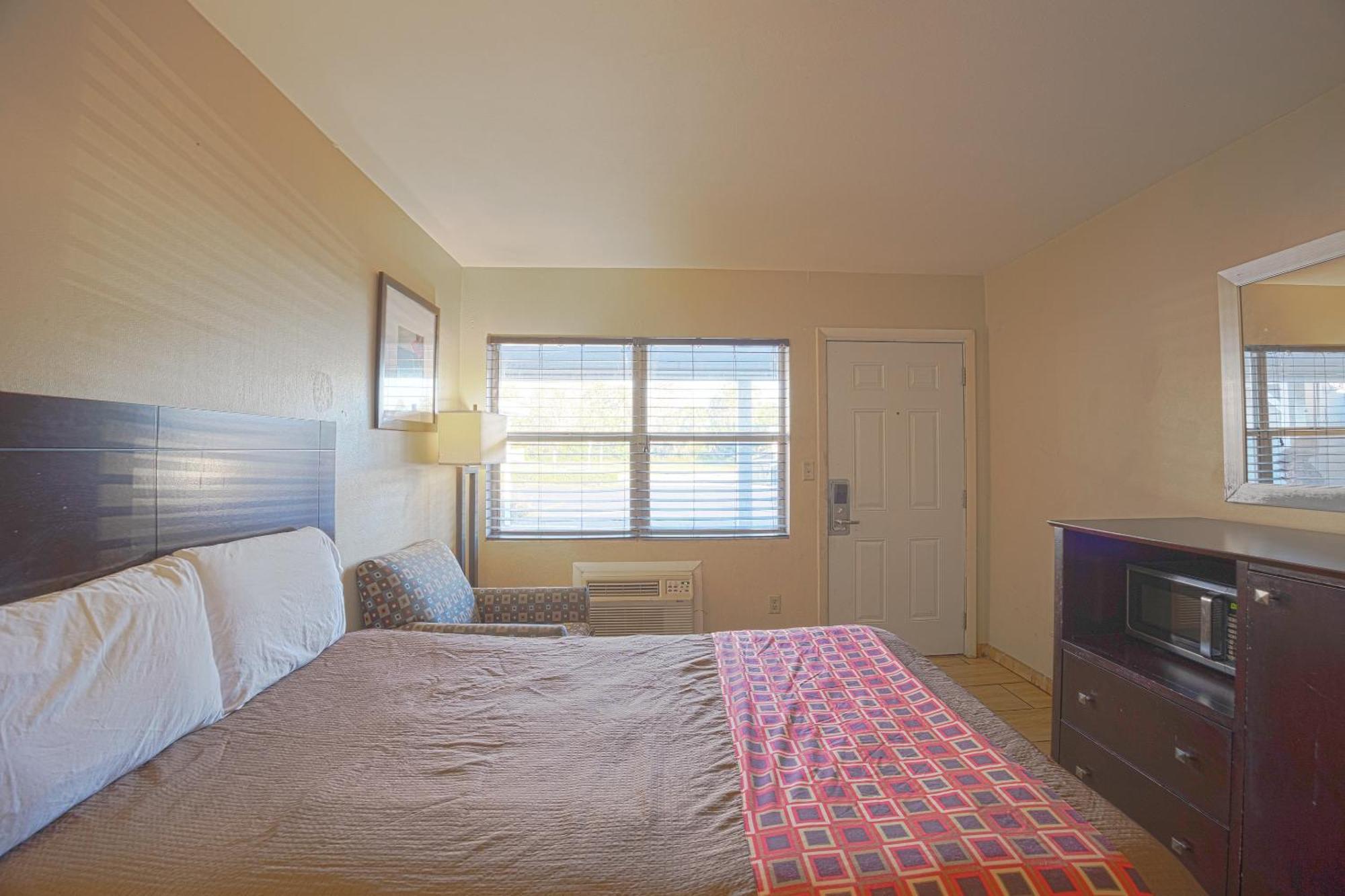 Motel Sunrise By Oyo Fl Titusville