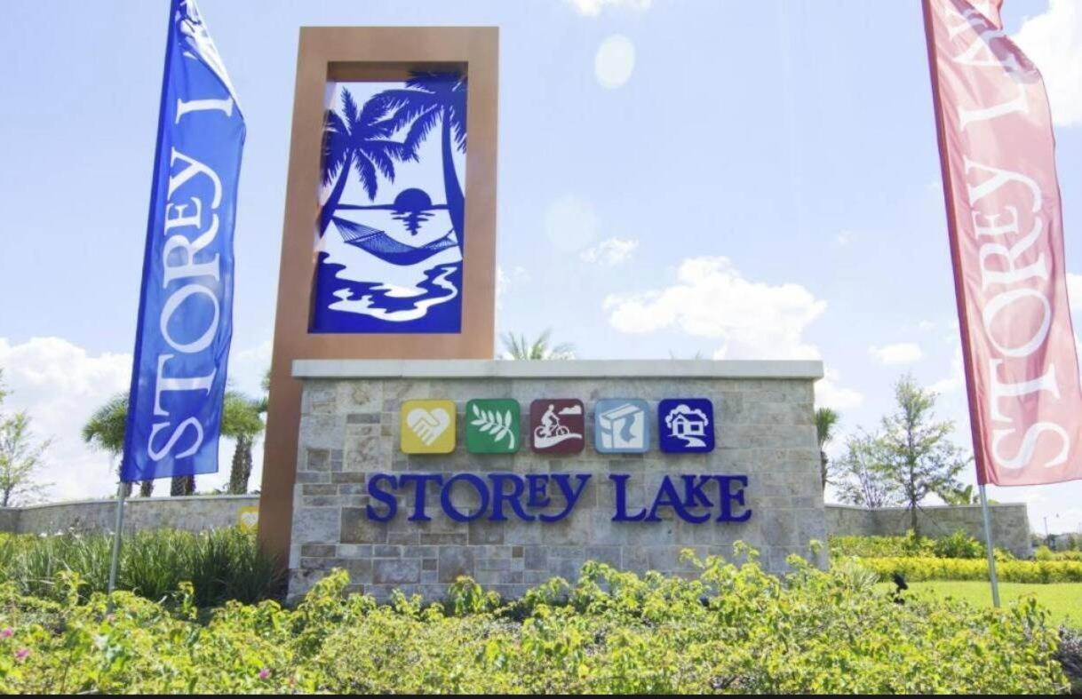 New 8 Bedrooms And 5 Bathrooms At Storey Holiday home Kissimmee
