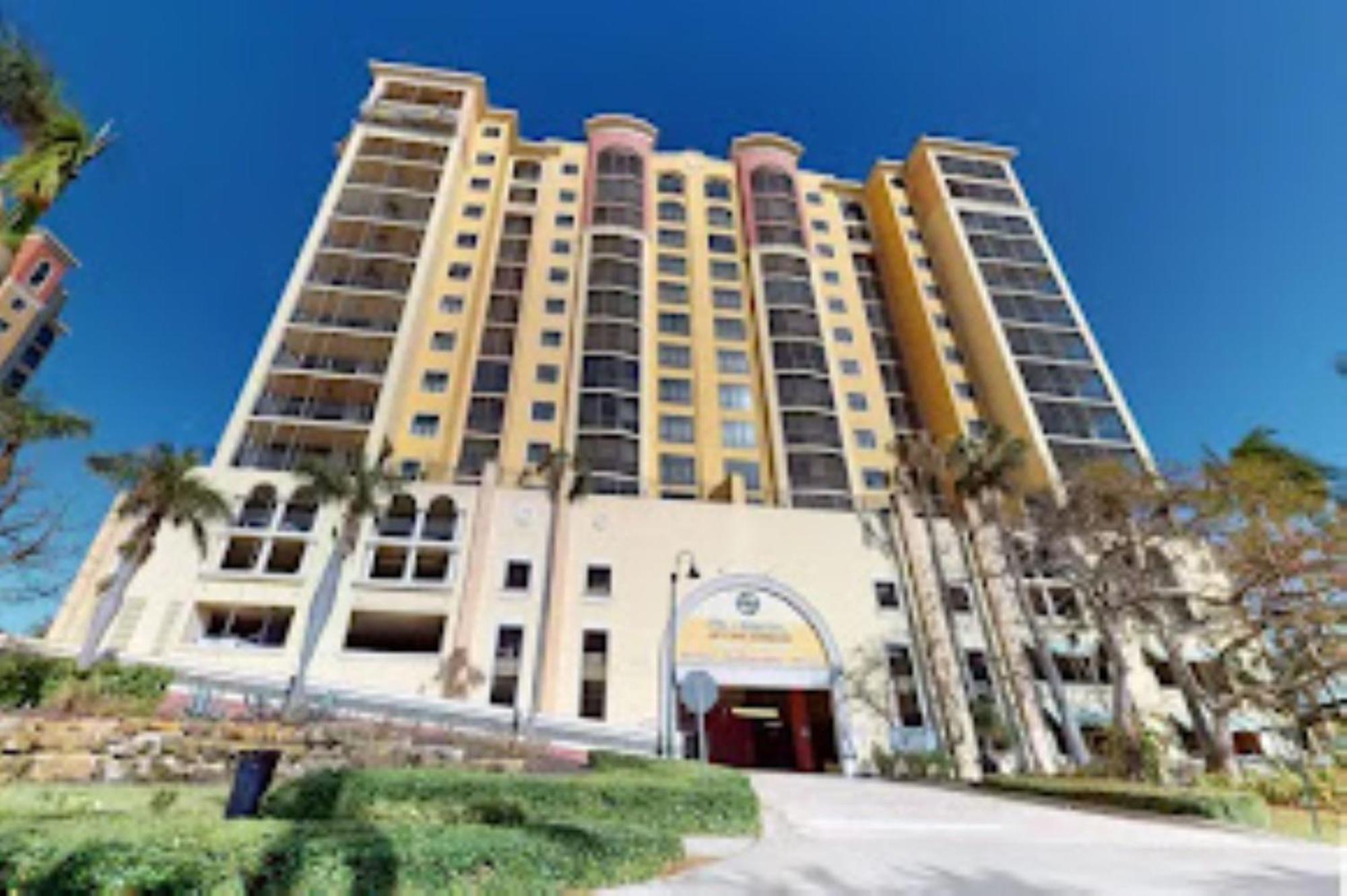 Aparthotel Vista Del Mar At Cape Harbour Marina, 10th Floor Luxury Condo, King Bed, Views!