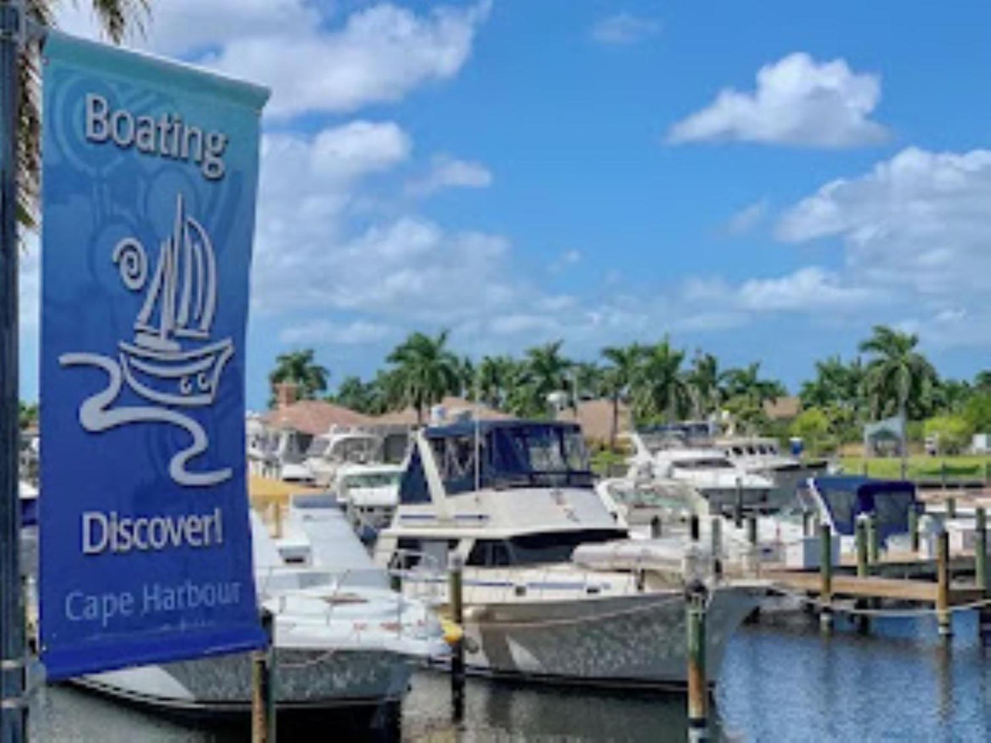Vista Del Mar At Cape Harbour Marina, 10th Floor Luxury Condo, King Bed, Views! Cape Coral