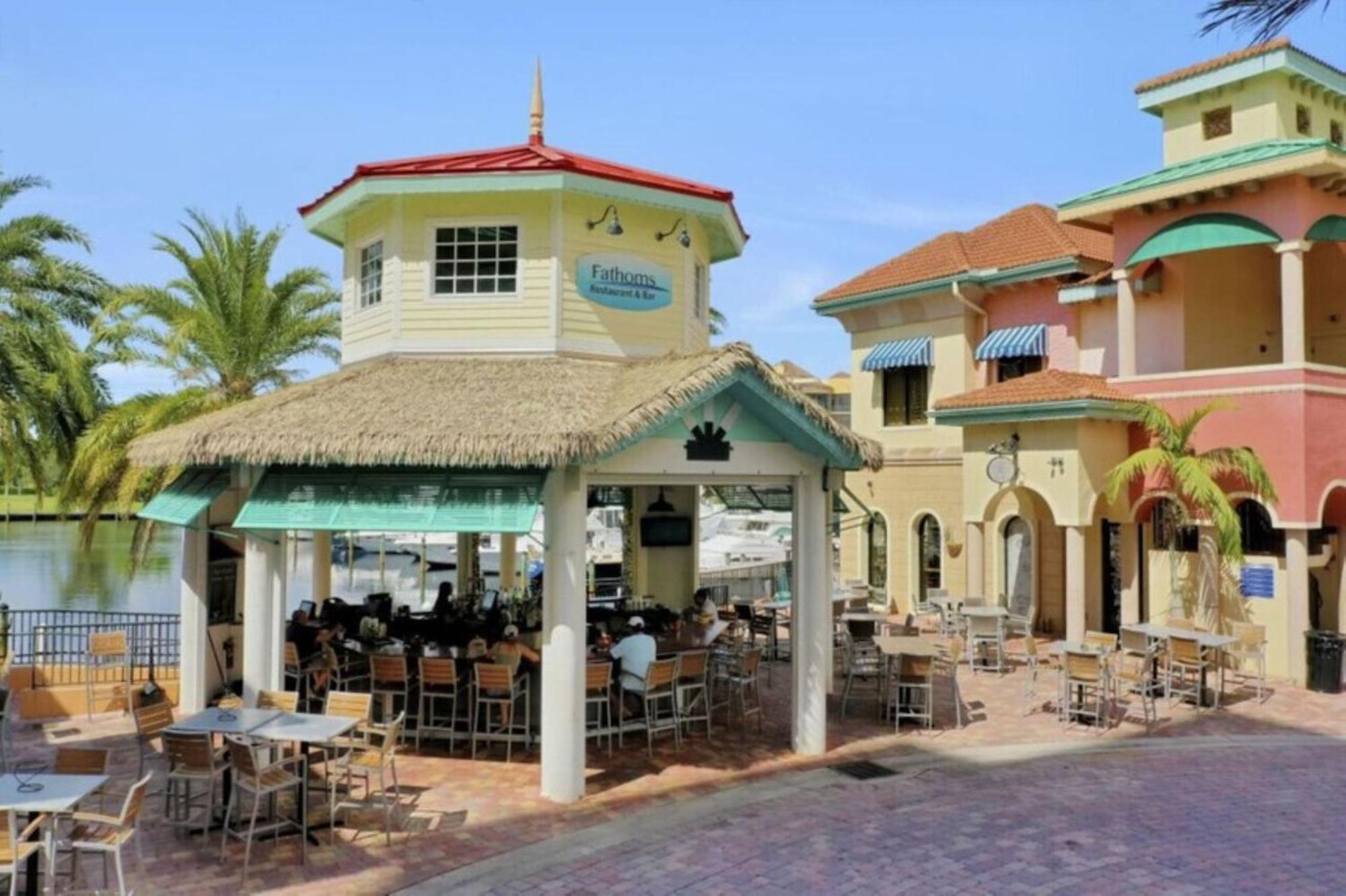 Vista Del Mar At Cape Harbour Marina, 10th Floor Luxury Condo, King Bed, Views! Aparthotel *