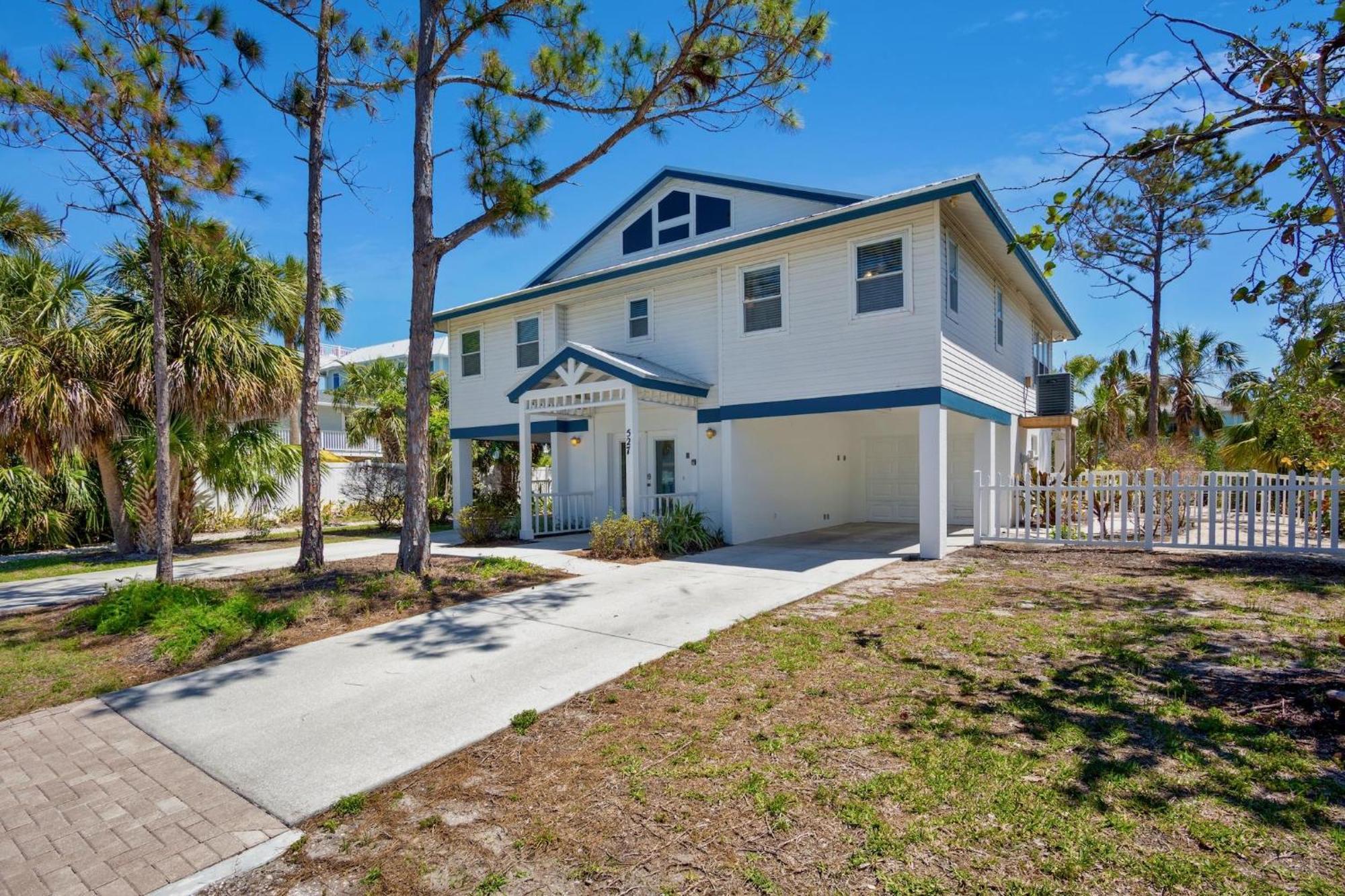 Magnolia Breeze Holiday home *