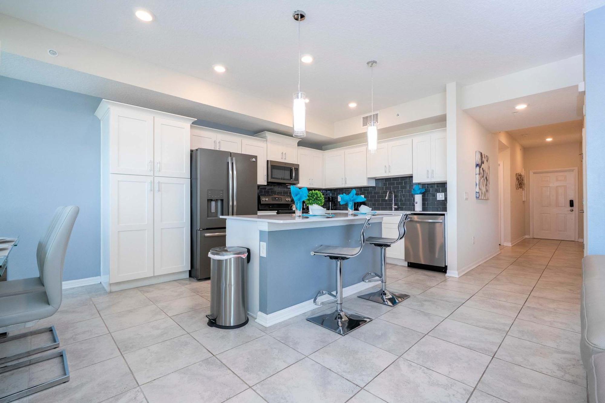 Gorgeous 2bd Close To At Storey *